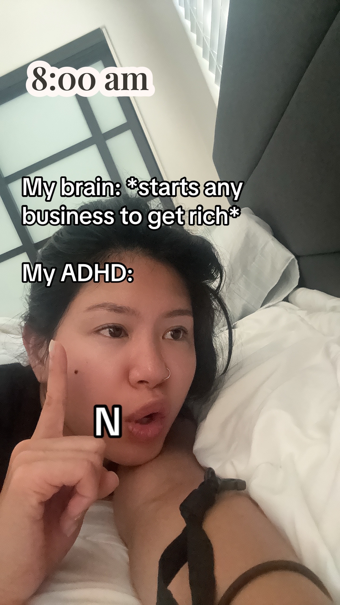 @laurathots
