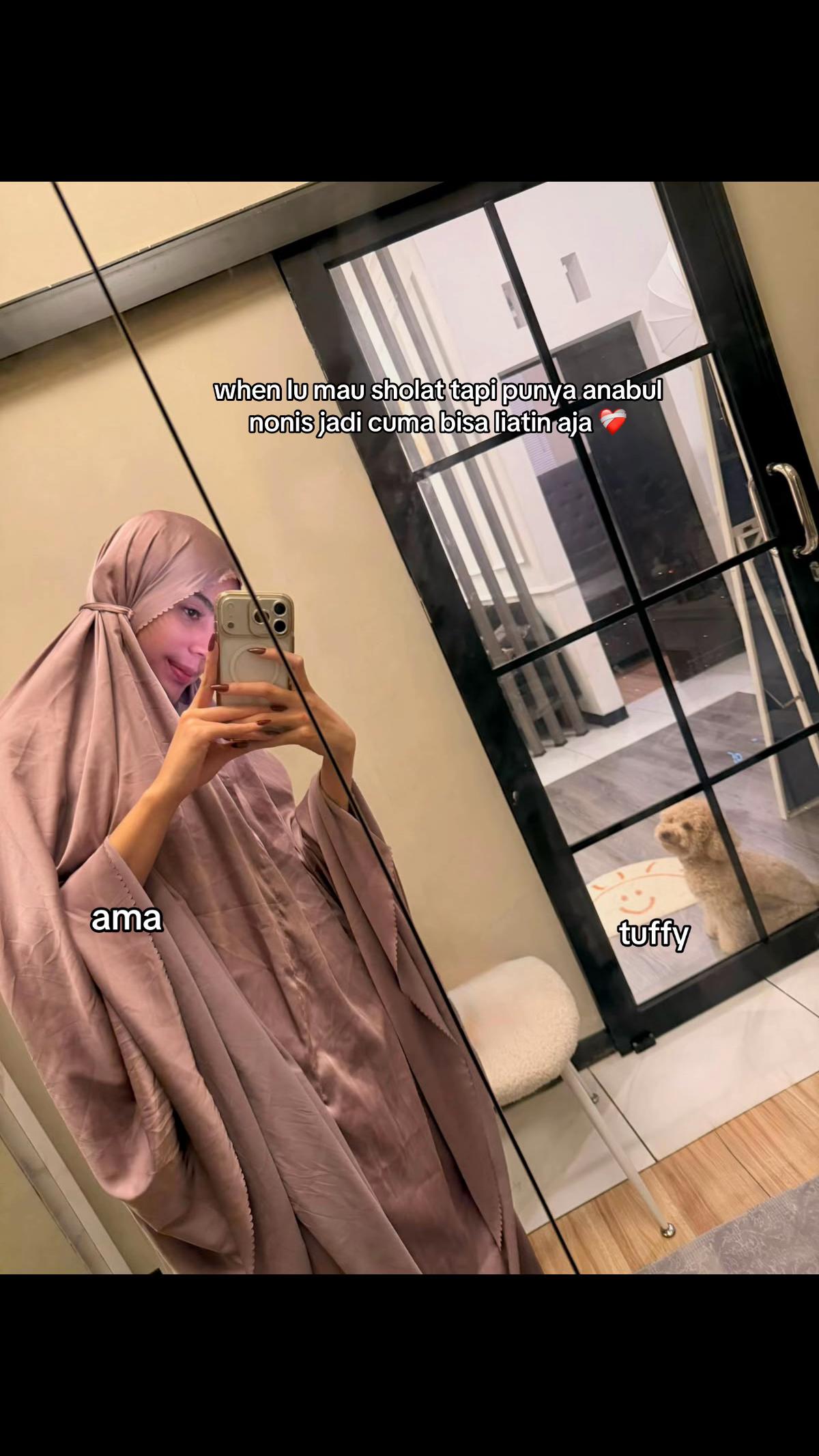 @salmaarachel