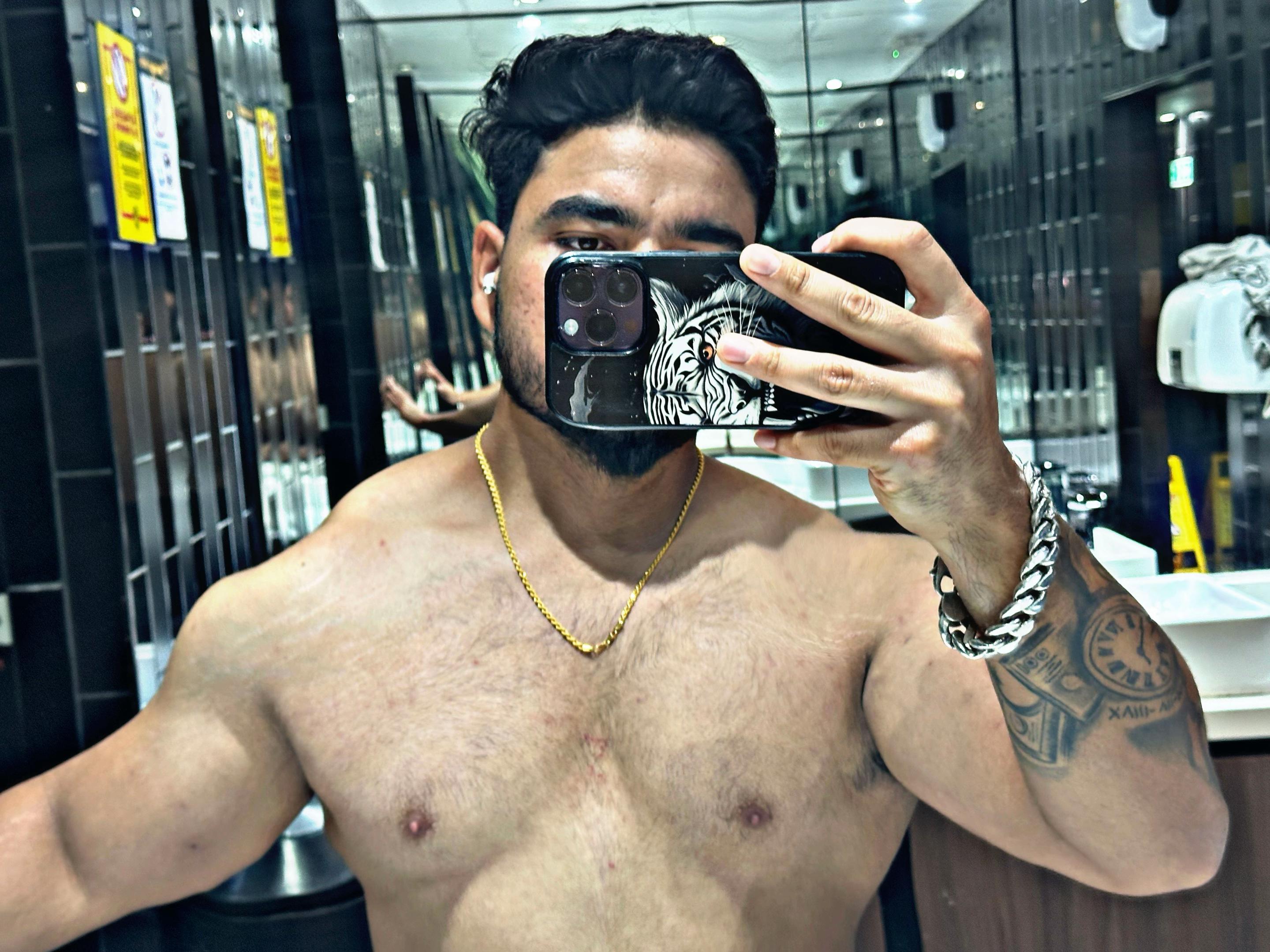 @itsxbains