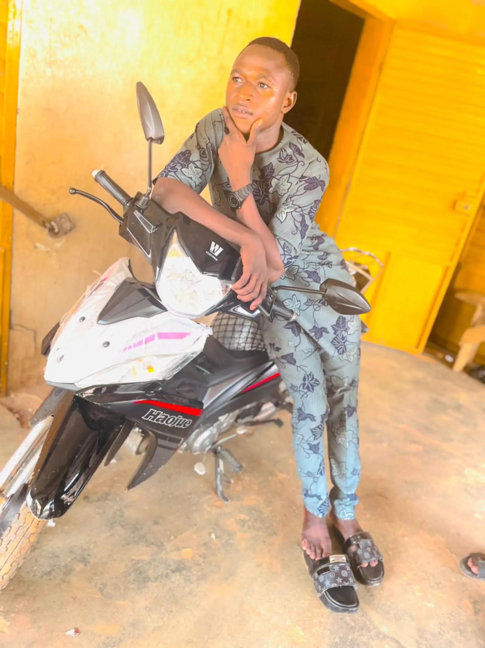 @Ousmane 242356