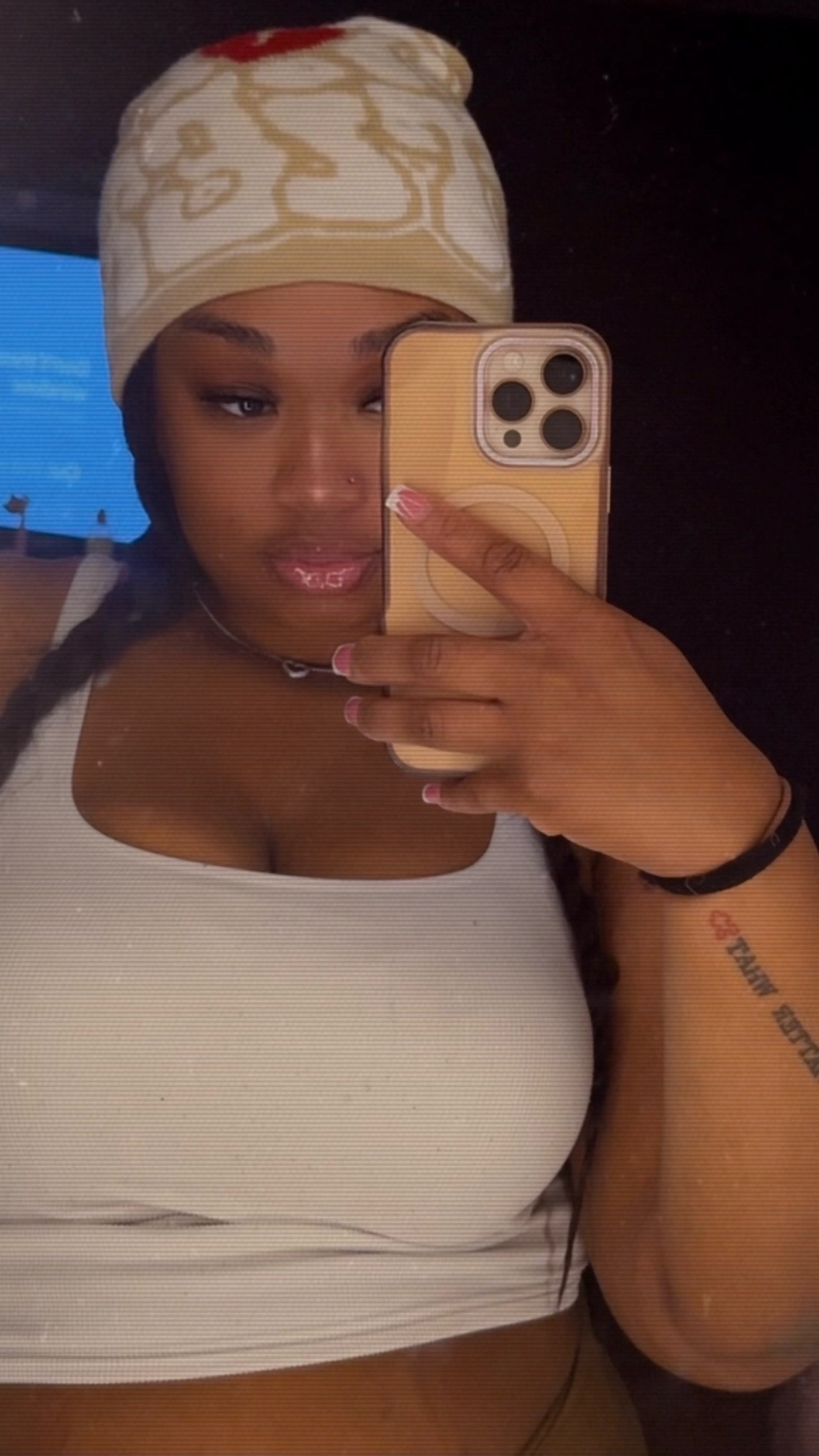 @Lyah25.x