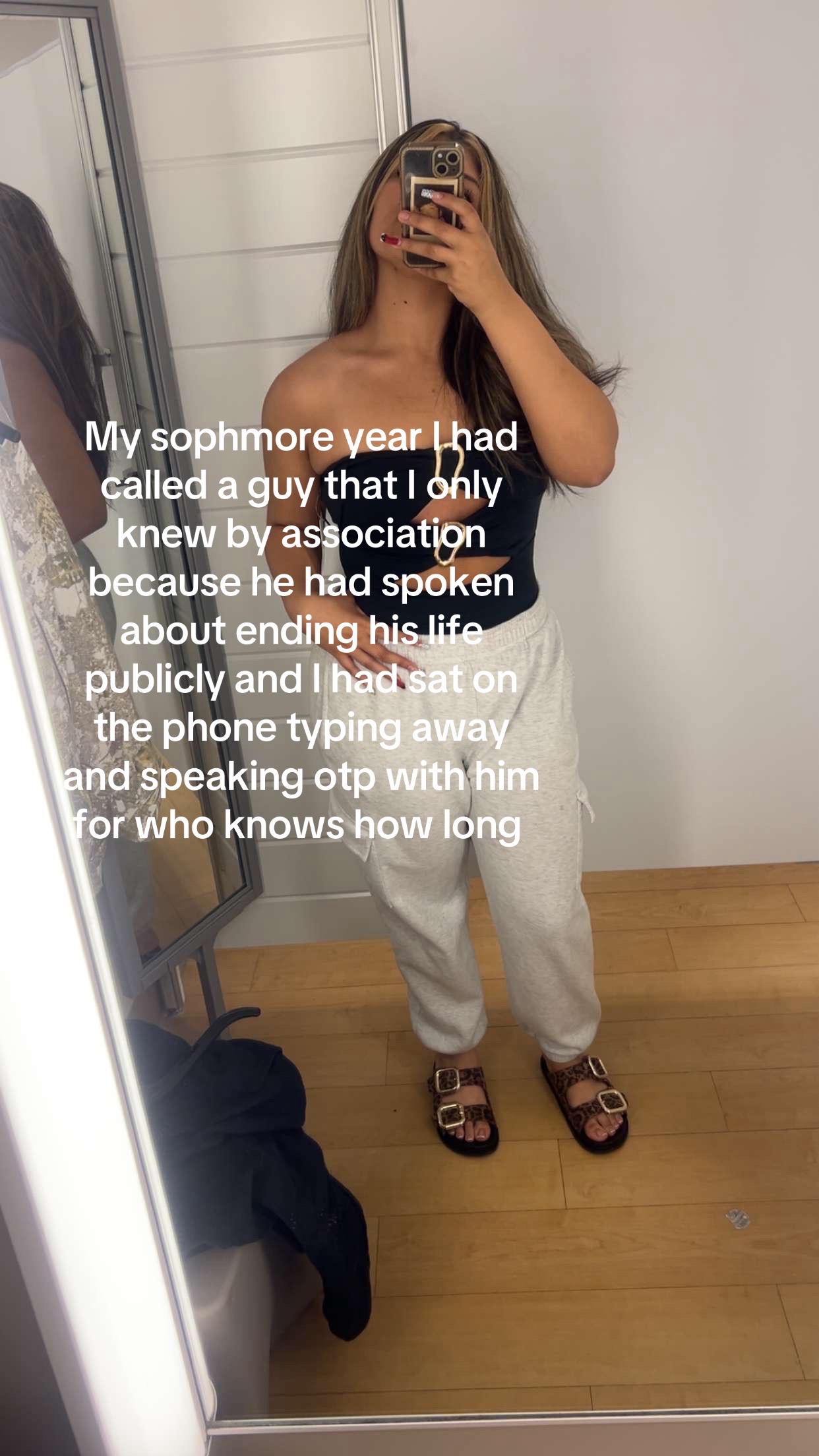 @•Ari•