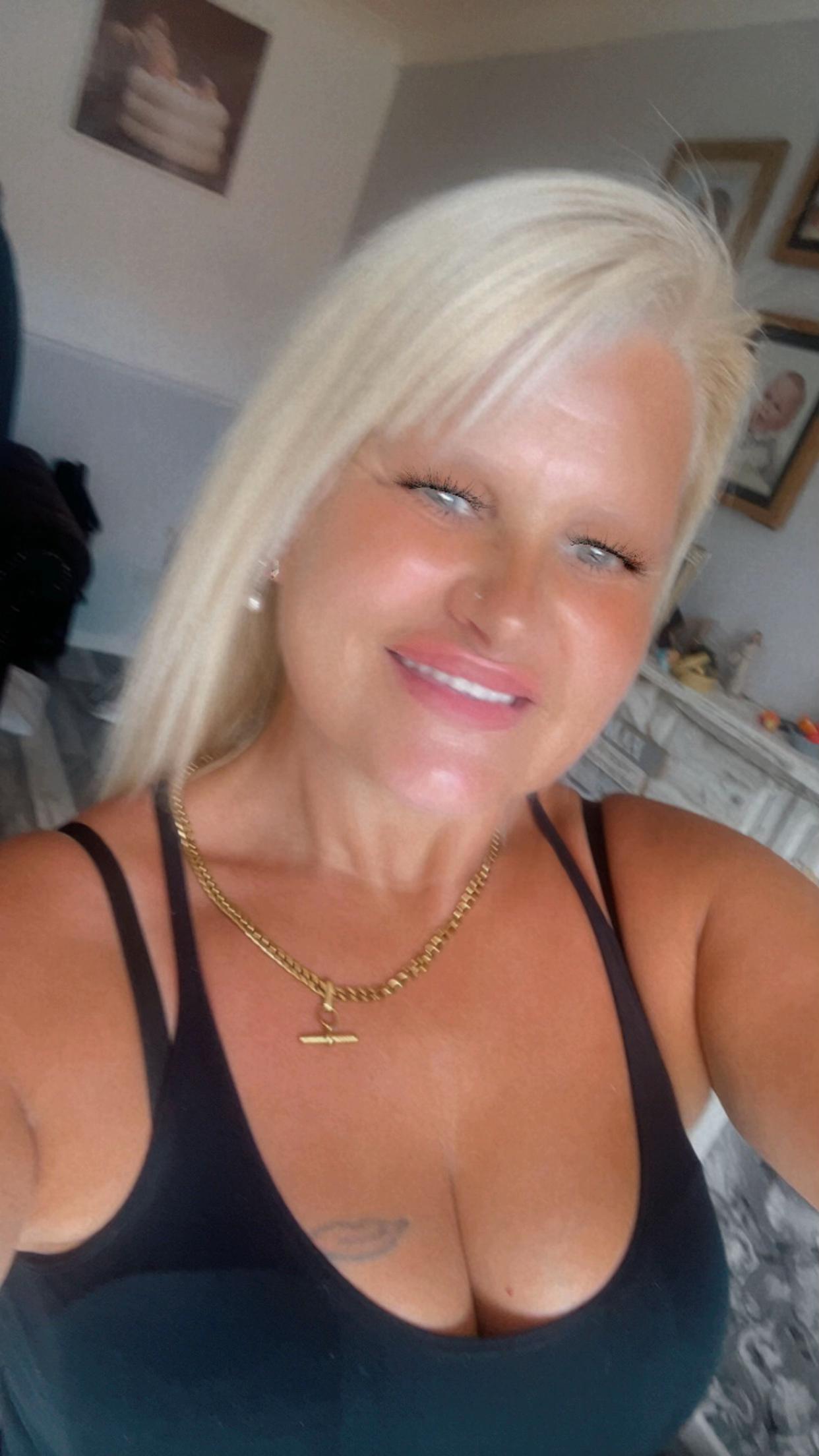@nikki_19742
