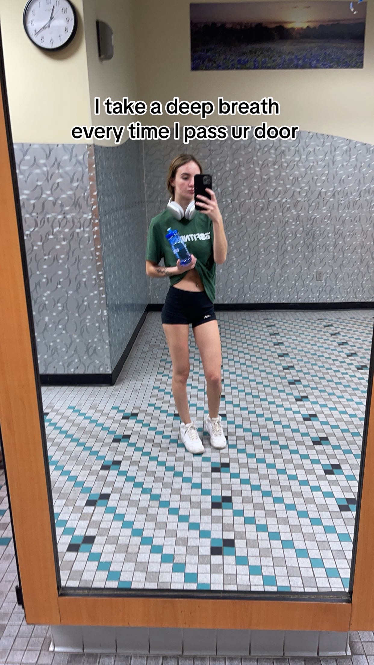 @Lexi.