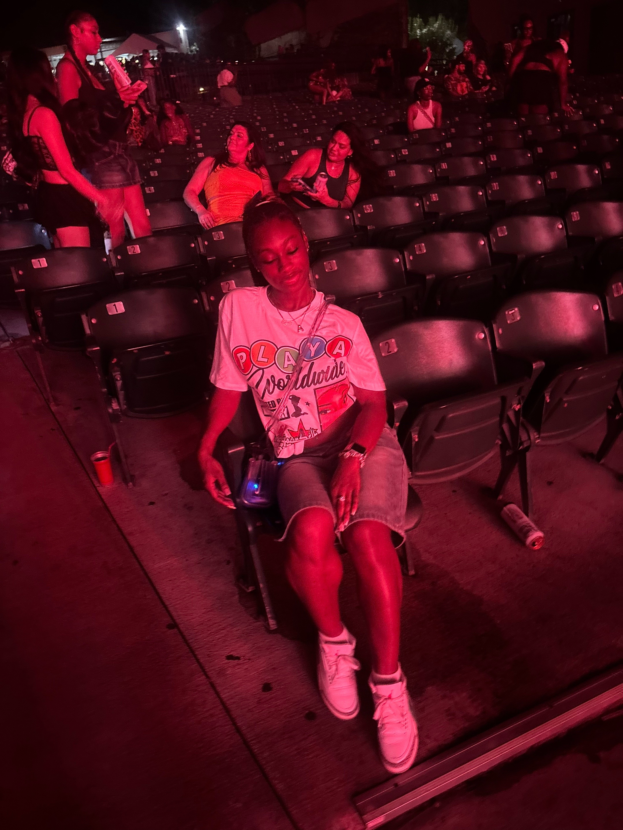 @prettylittlelibra