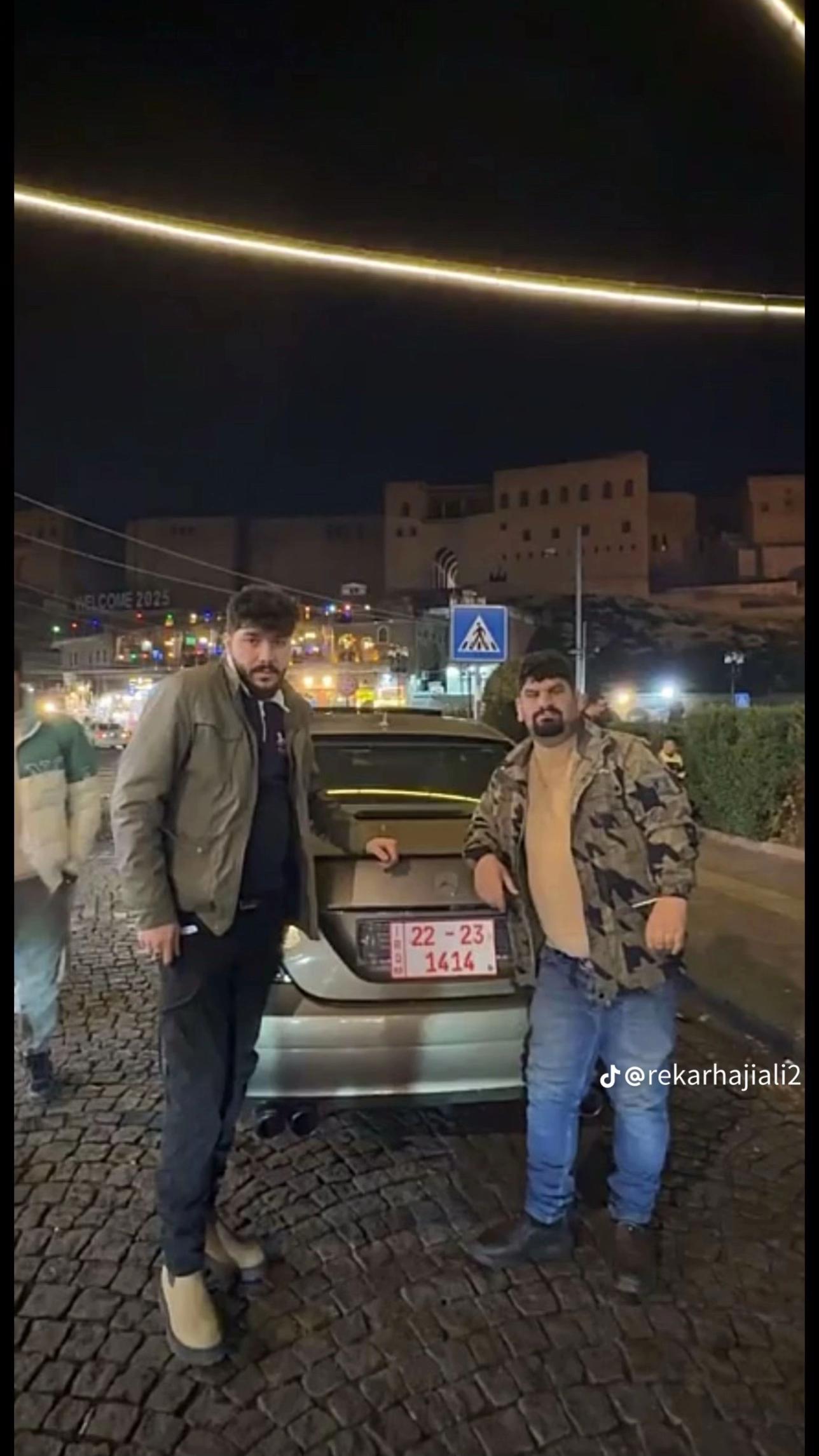 @پێبکەنە😂