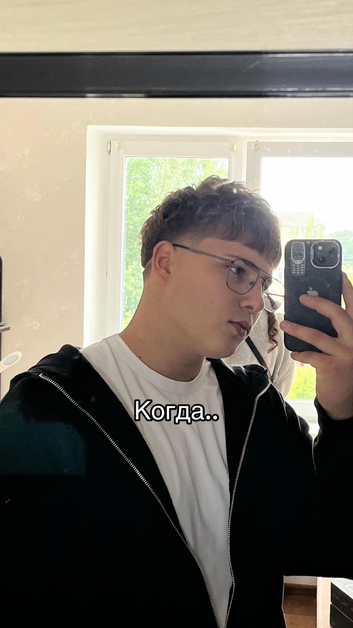 @m0ffy__
