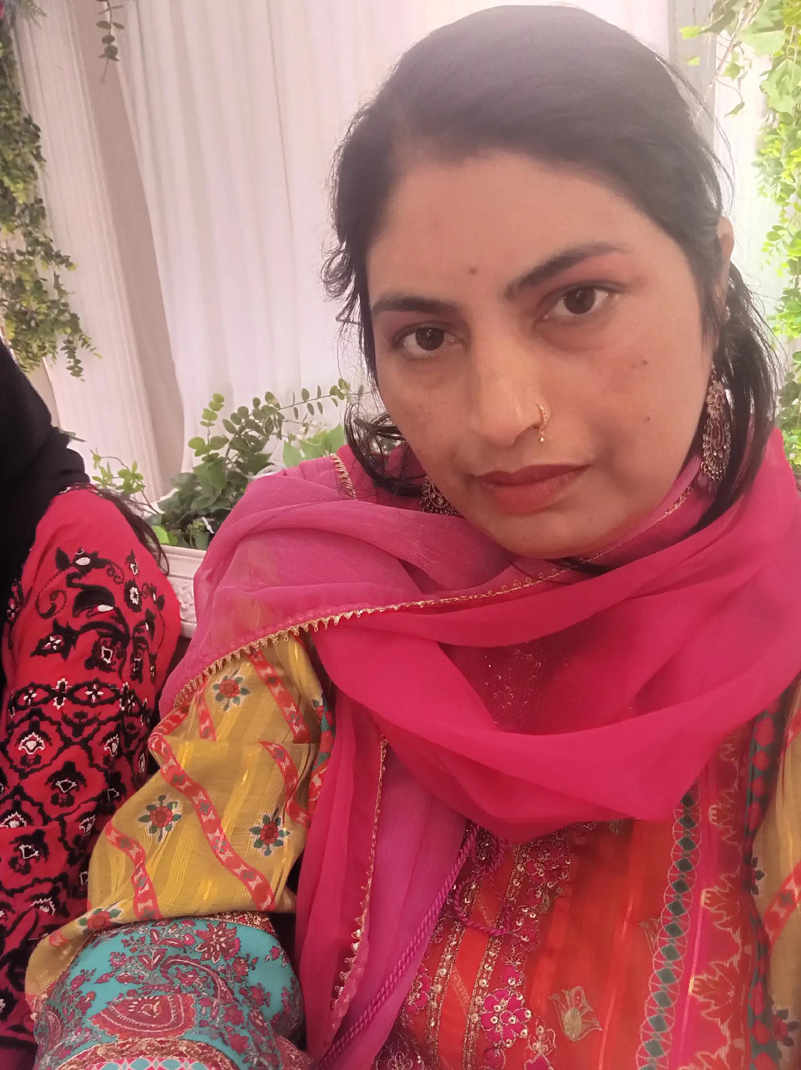 @Khalida Parveen
