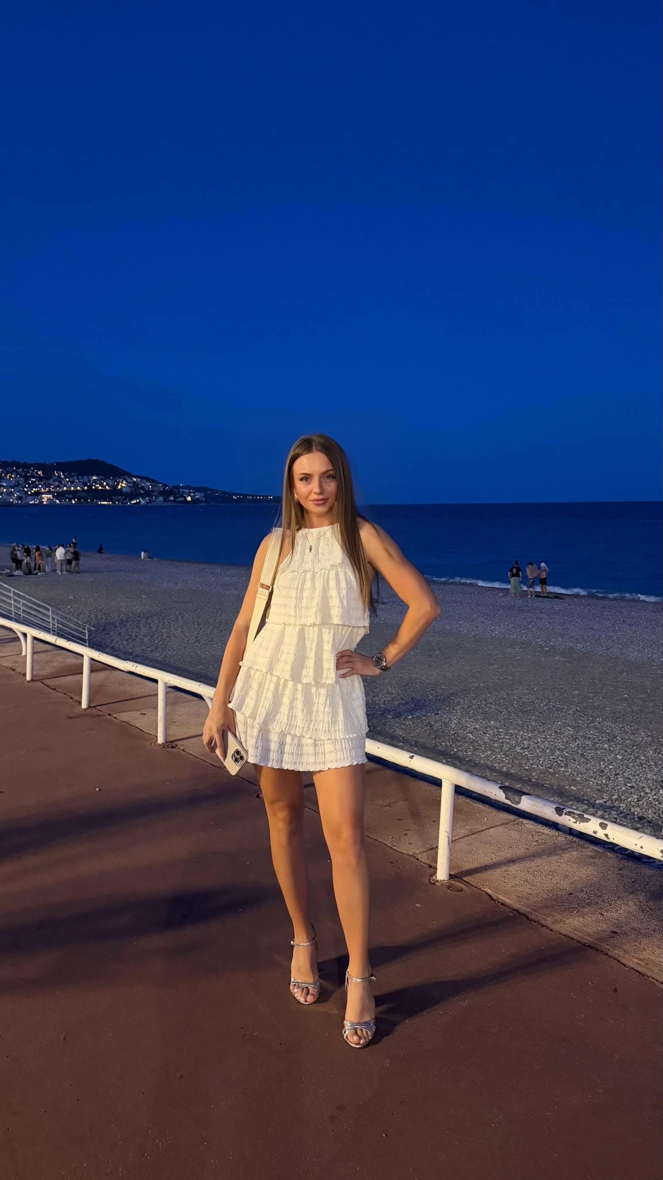 @Nadya Zaharov