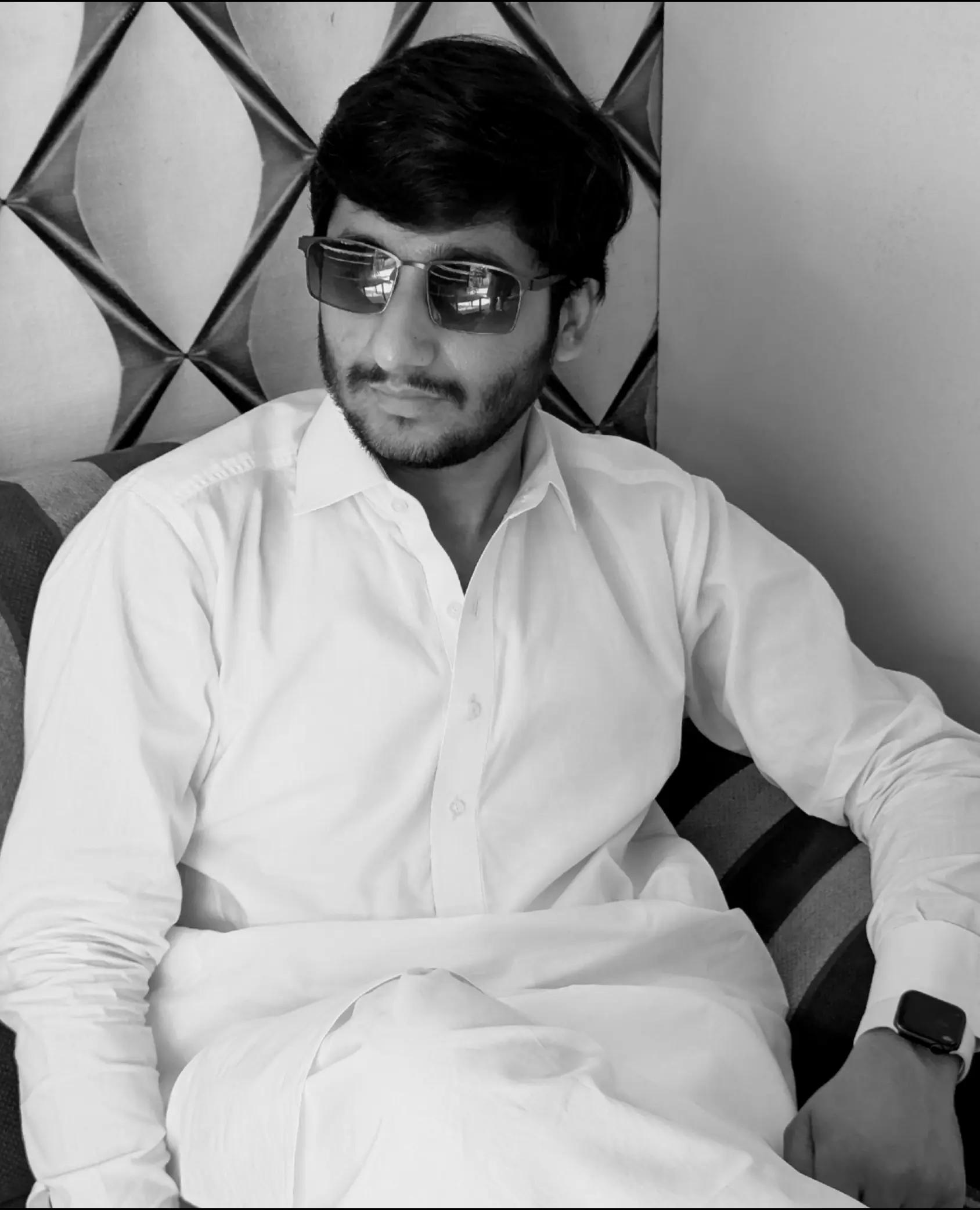 @꧁❤•༆عبدالرحمن {بٹ}༆•❤꧂