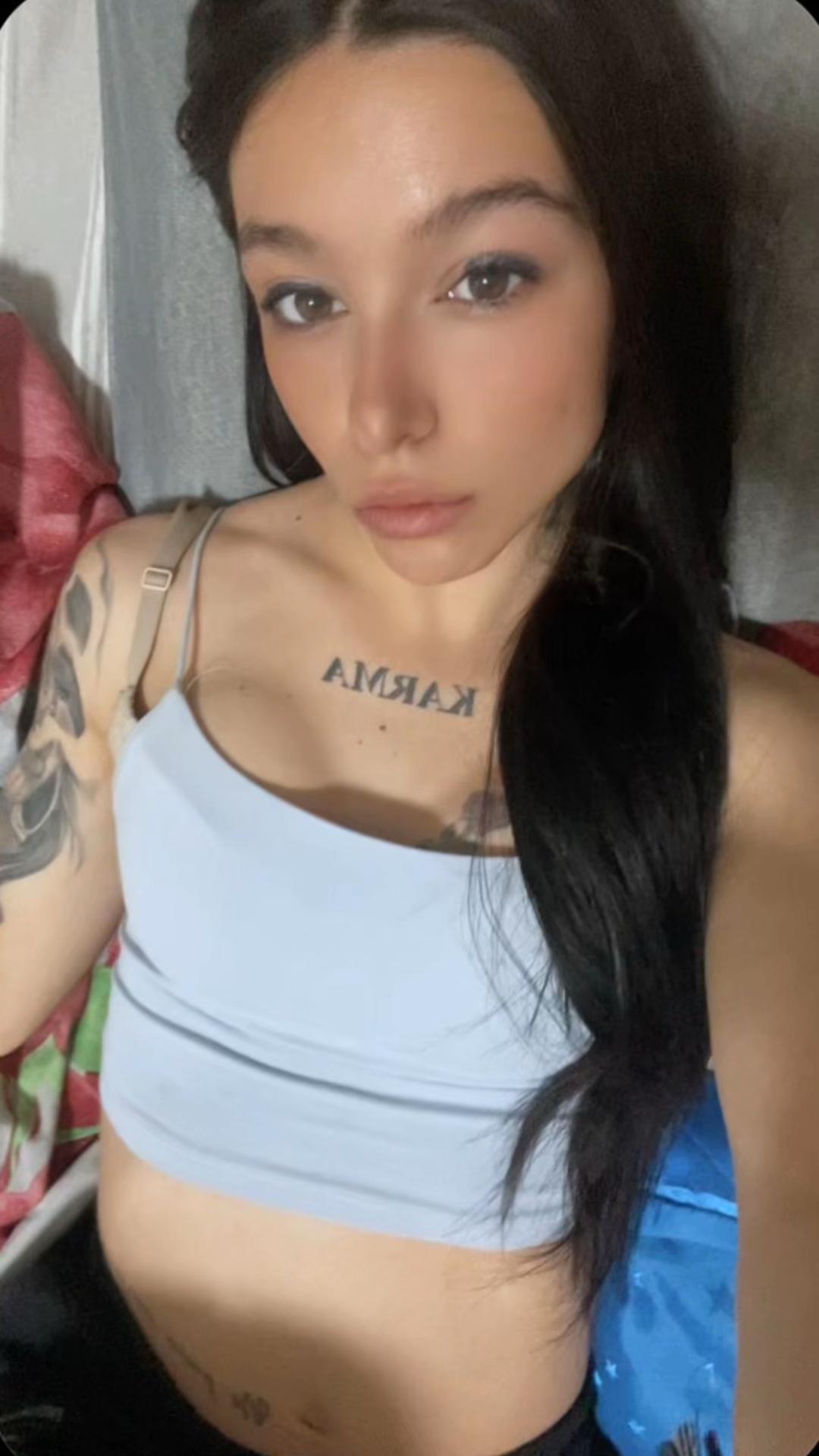 @Mary🐺🌹