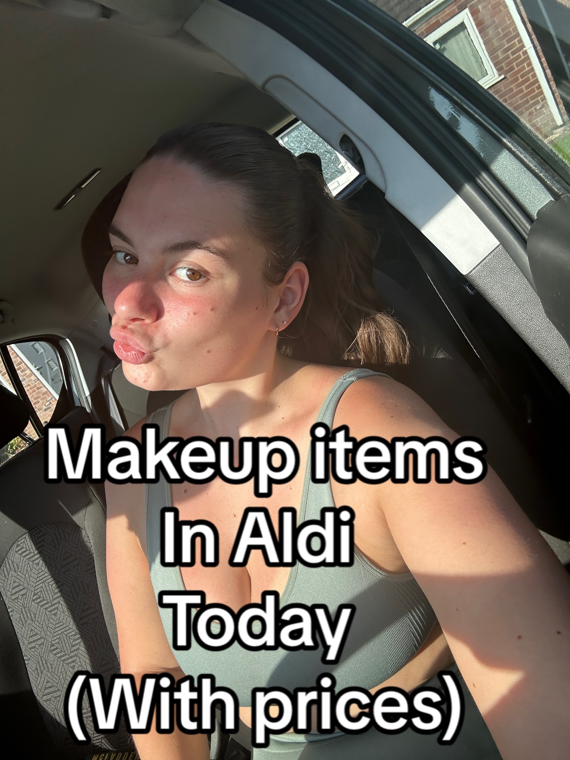 @chlomaddenn