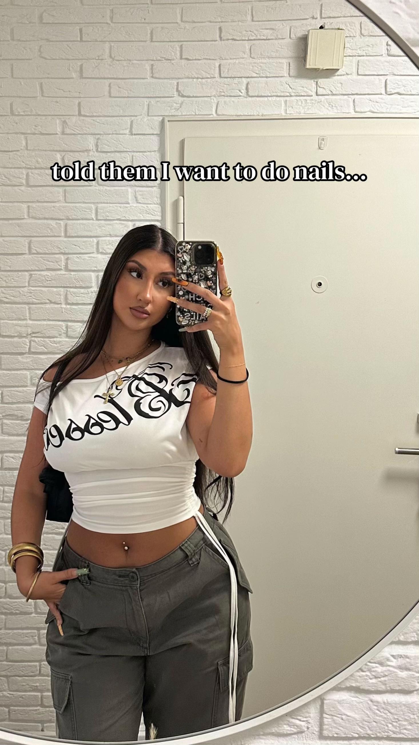 @_baddienailz_
