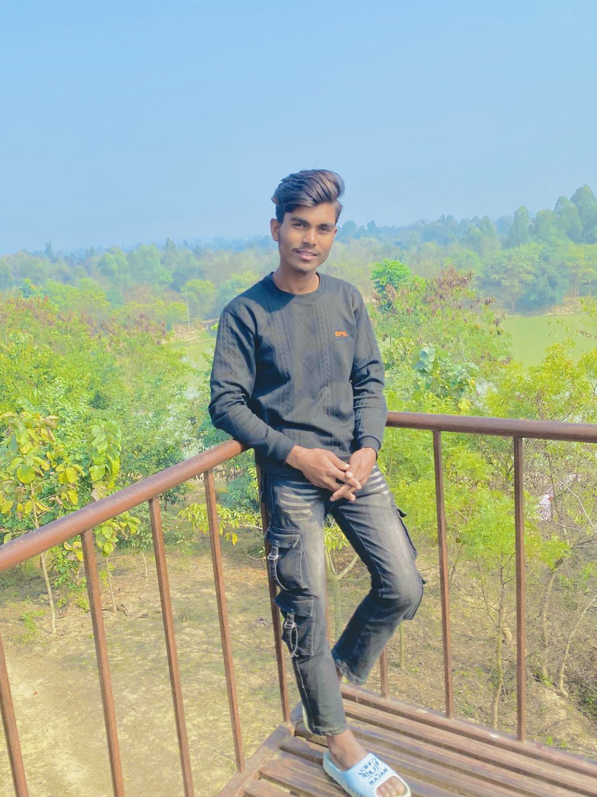 @👑BIRAT PATEL◉‿◉🤫