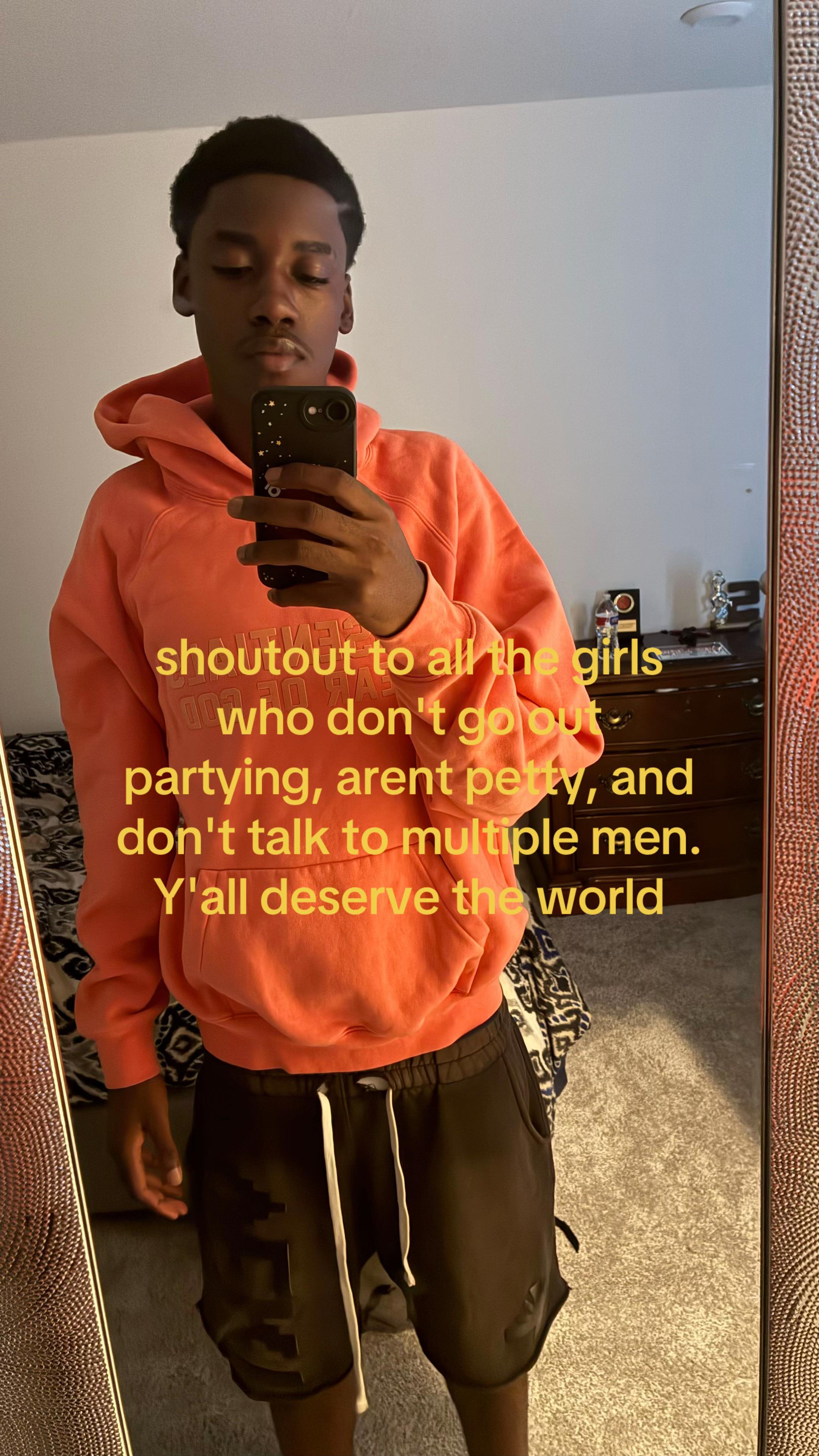 @️7