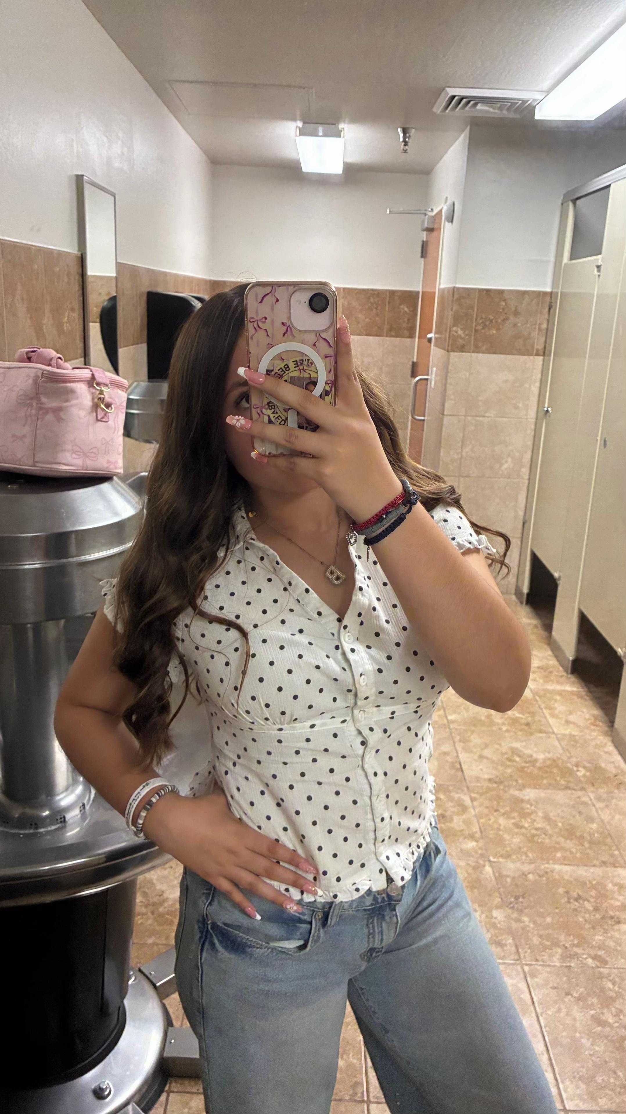 @𝓐𝓷𝓪 ☆