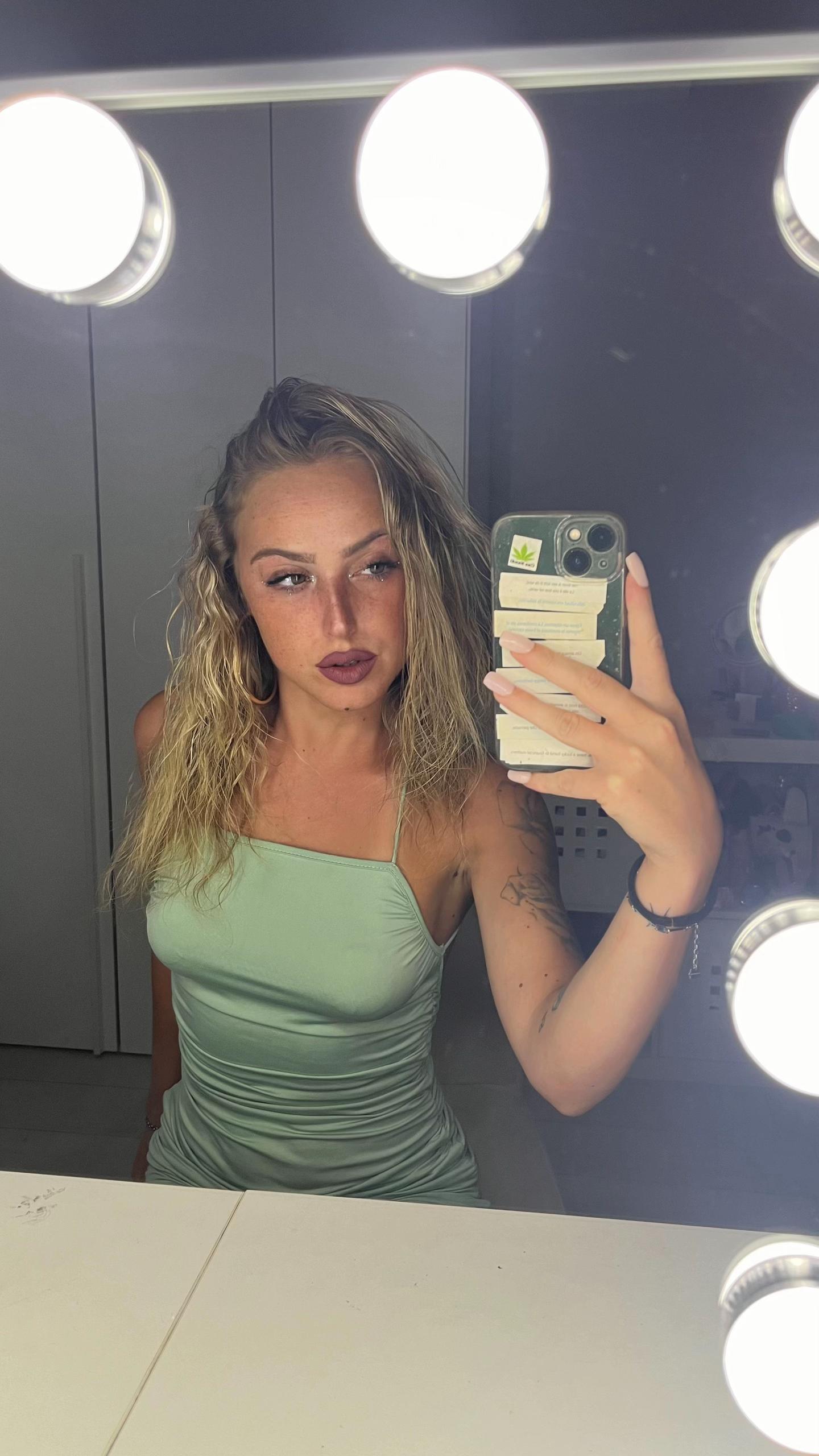 @Valevasia
