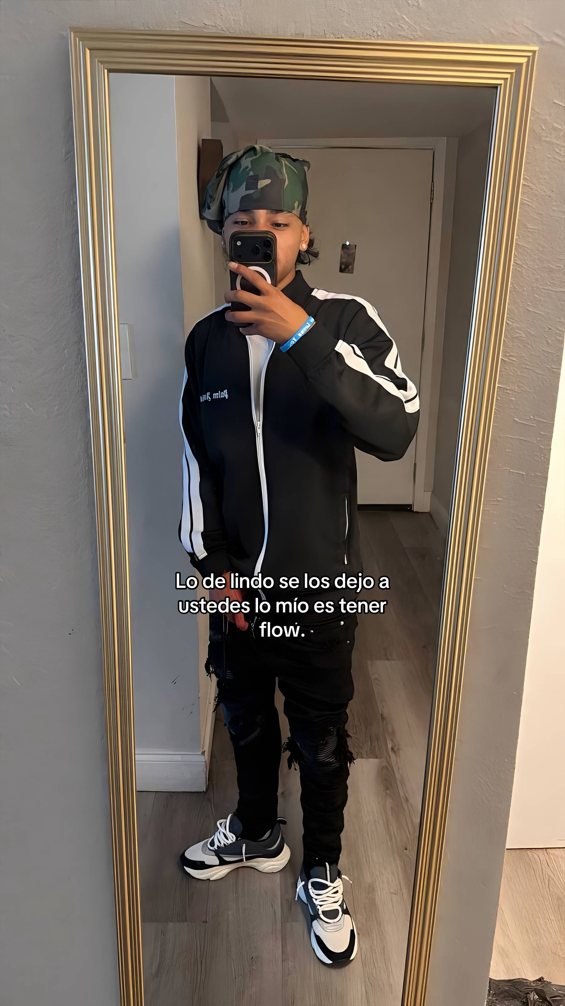 @Zurdo.