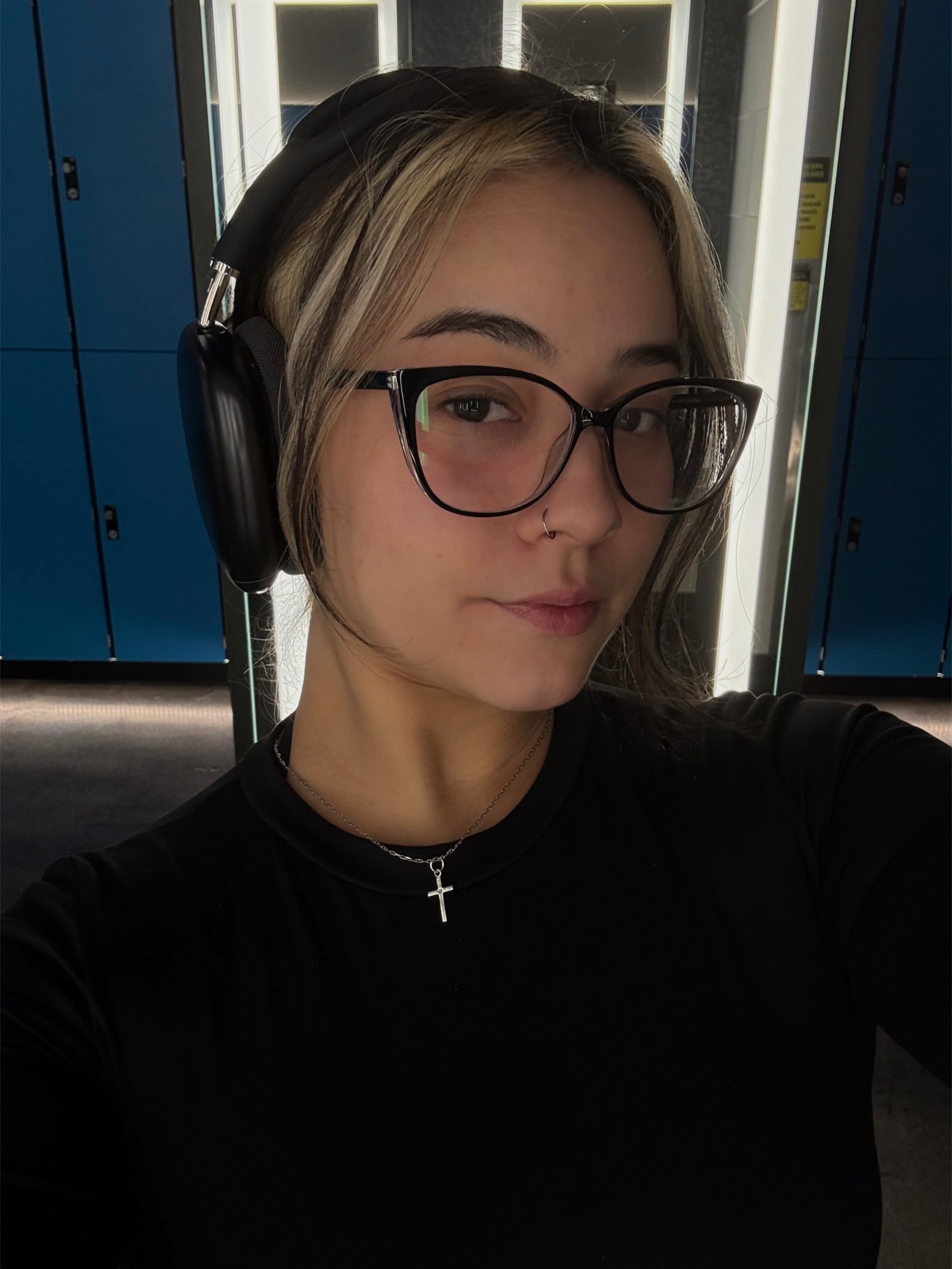 @reinakenia