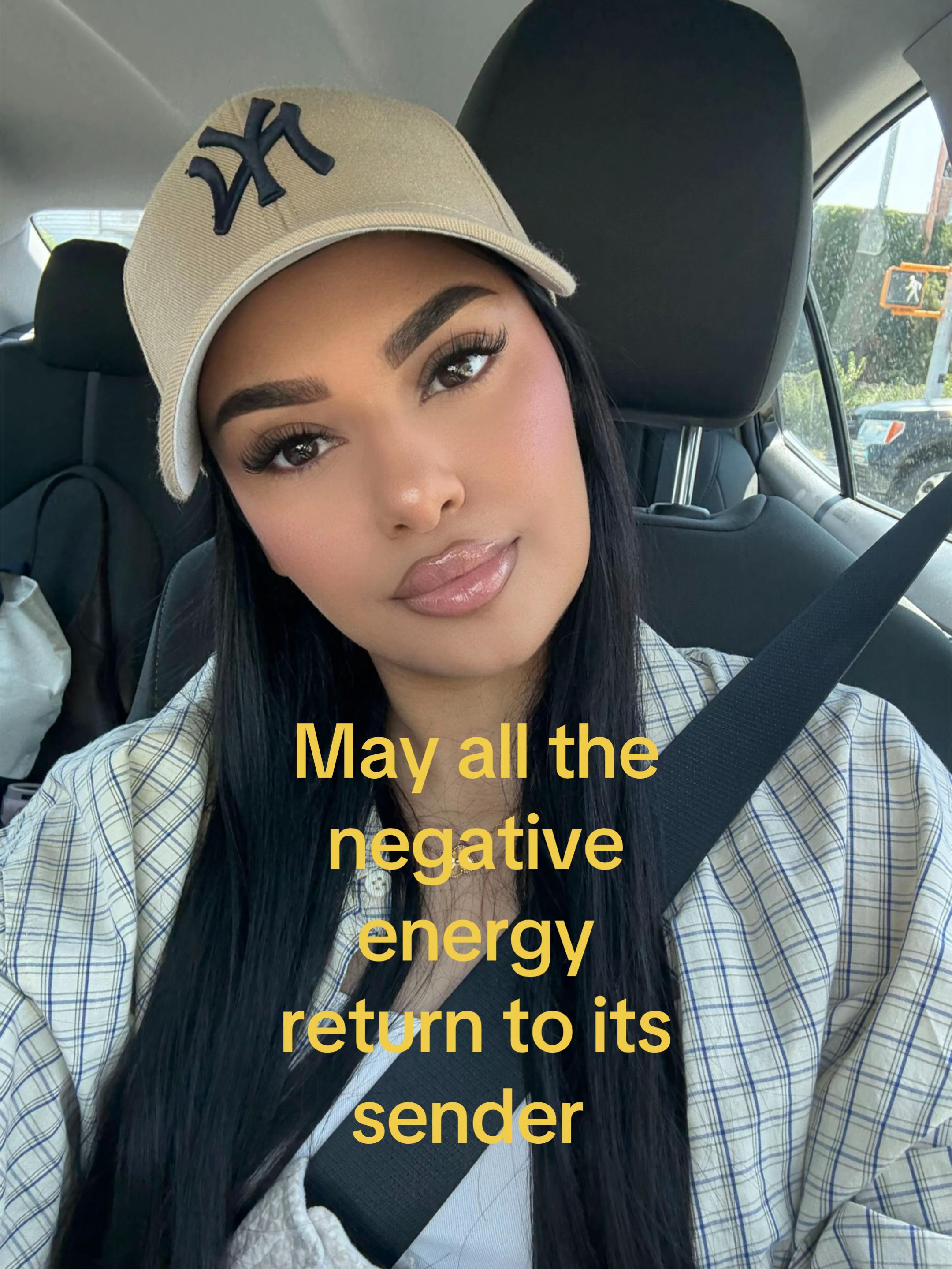 @Ayema1