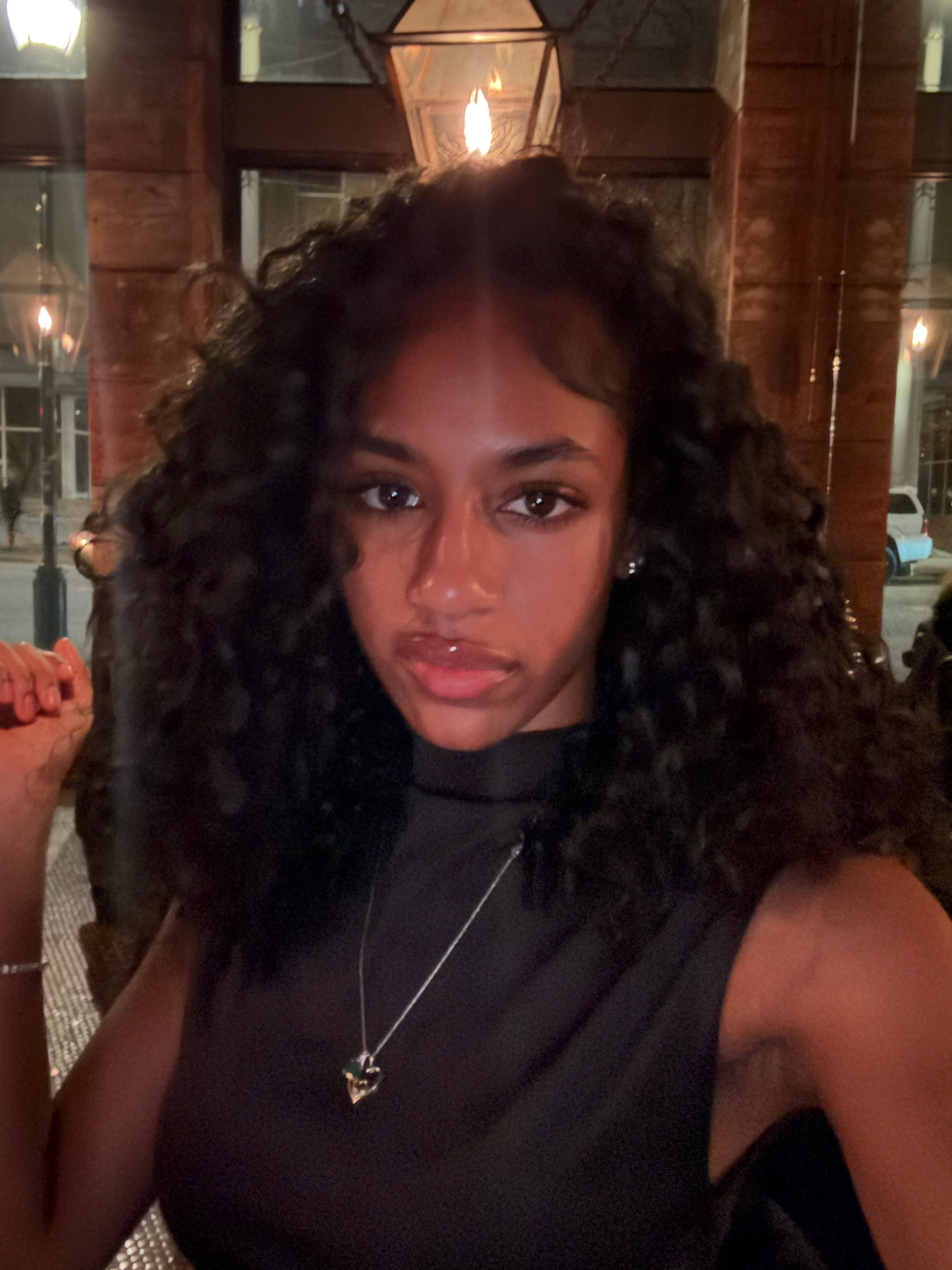 @zyoni ❀