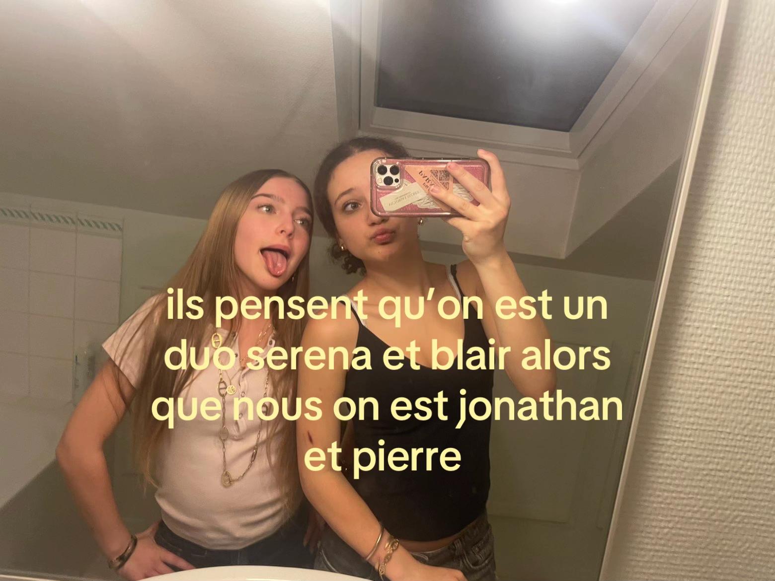 @Séléné&Laura👩❤️💋👩
