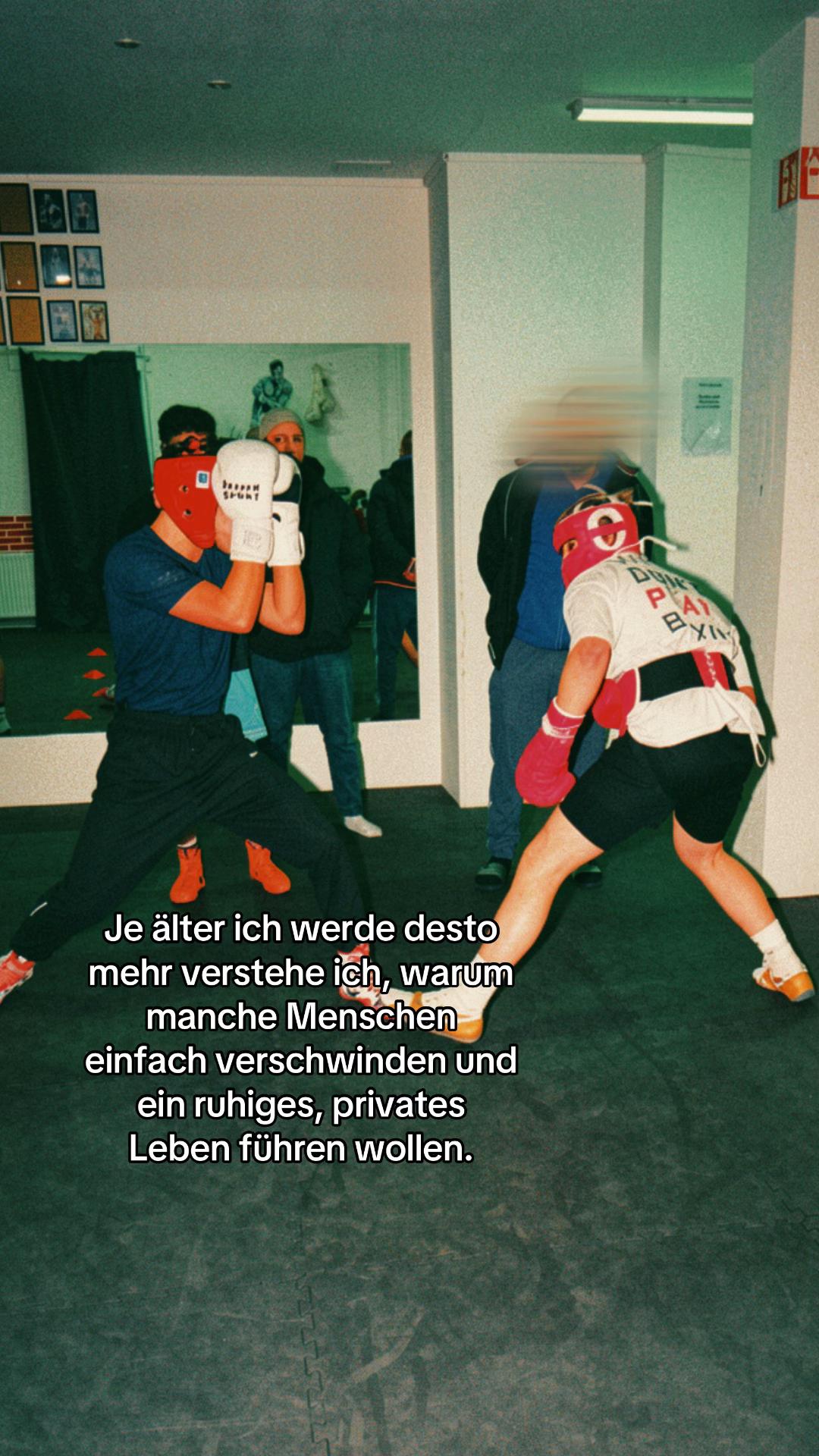 @𝐚𝐛𝐮_𝐦𝐨𝐡𝐚ރ