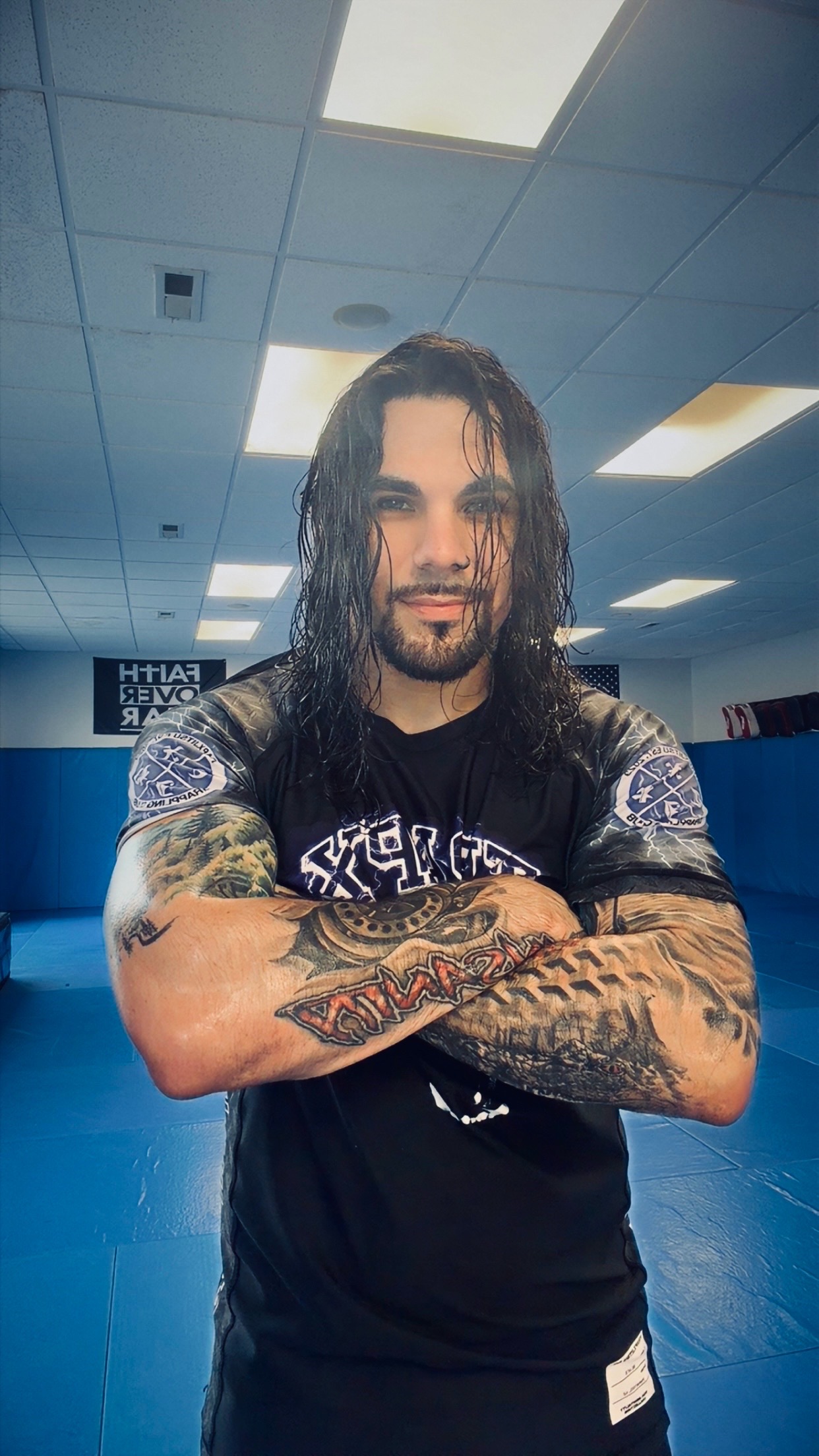 @Adrian🖤⚔️💜