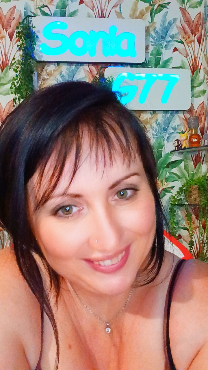 @👑Sonia G77👑