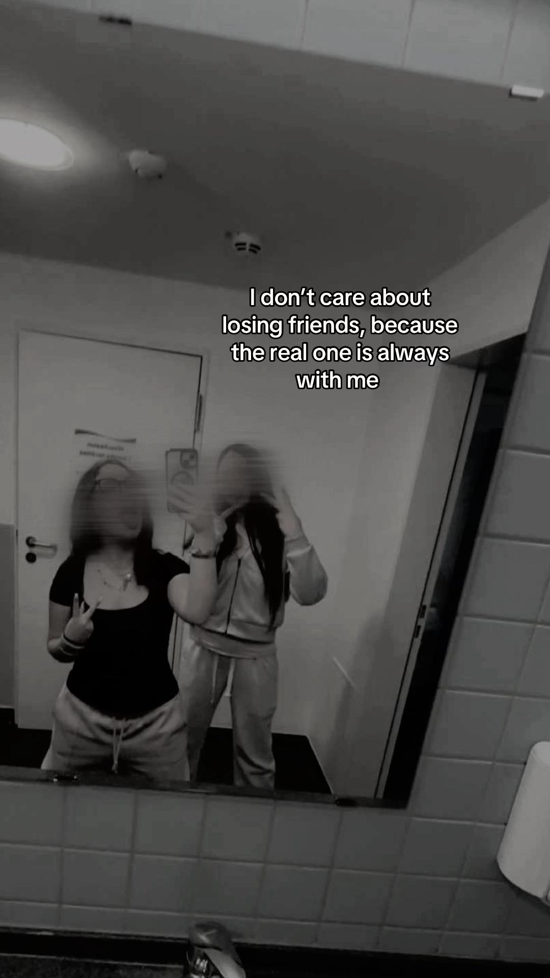 @emi & zoé 🤞🏼