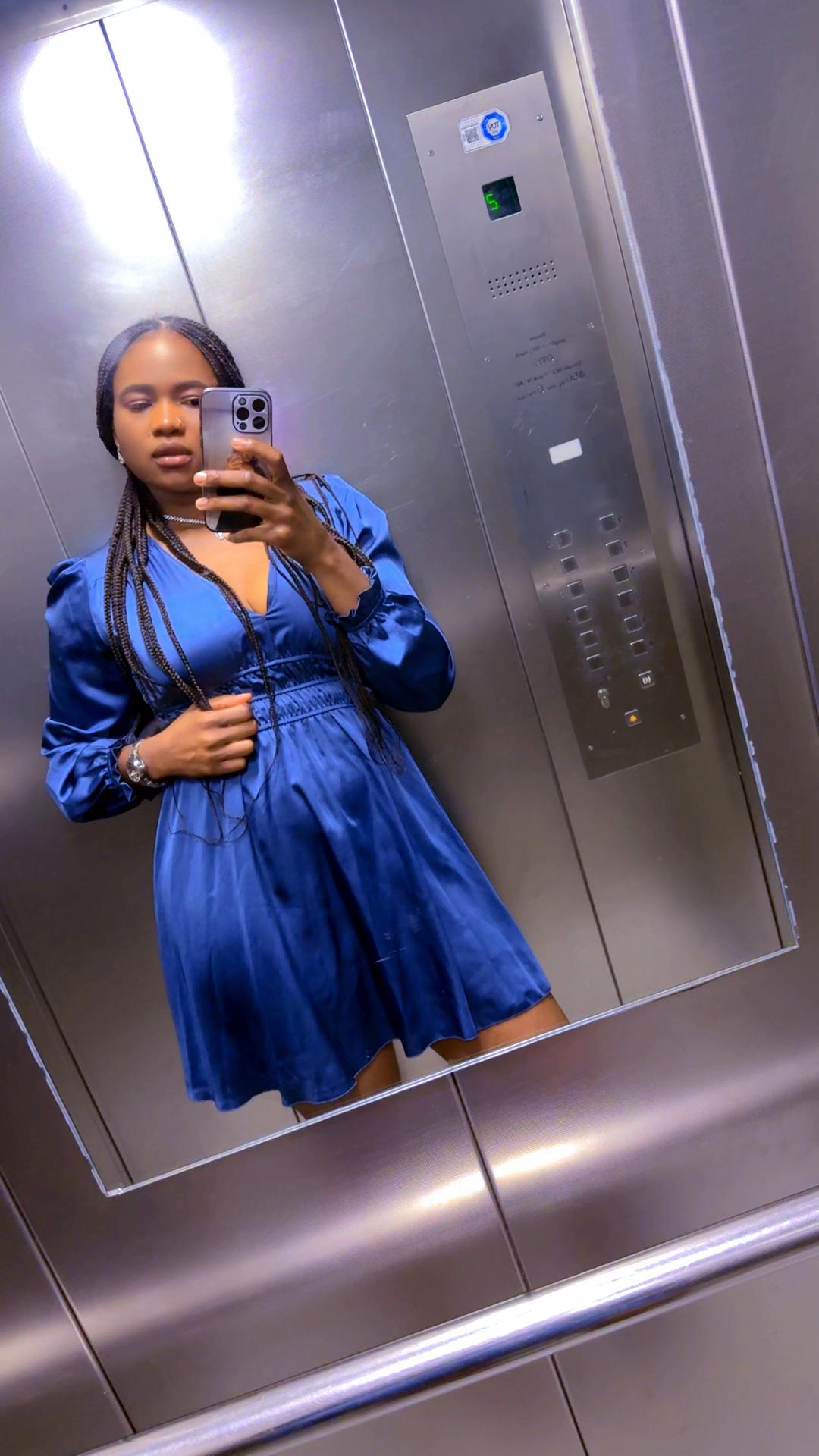 @Elodie🇨🇩❤️🇩🇪