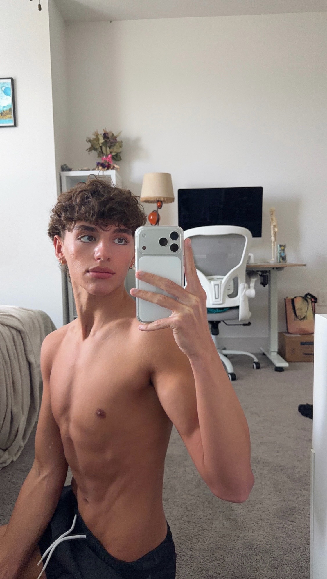 @xavierw_hall