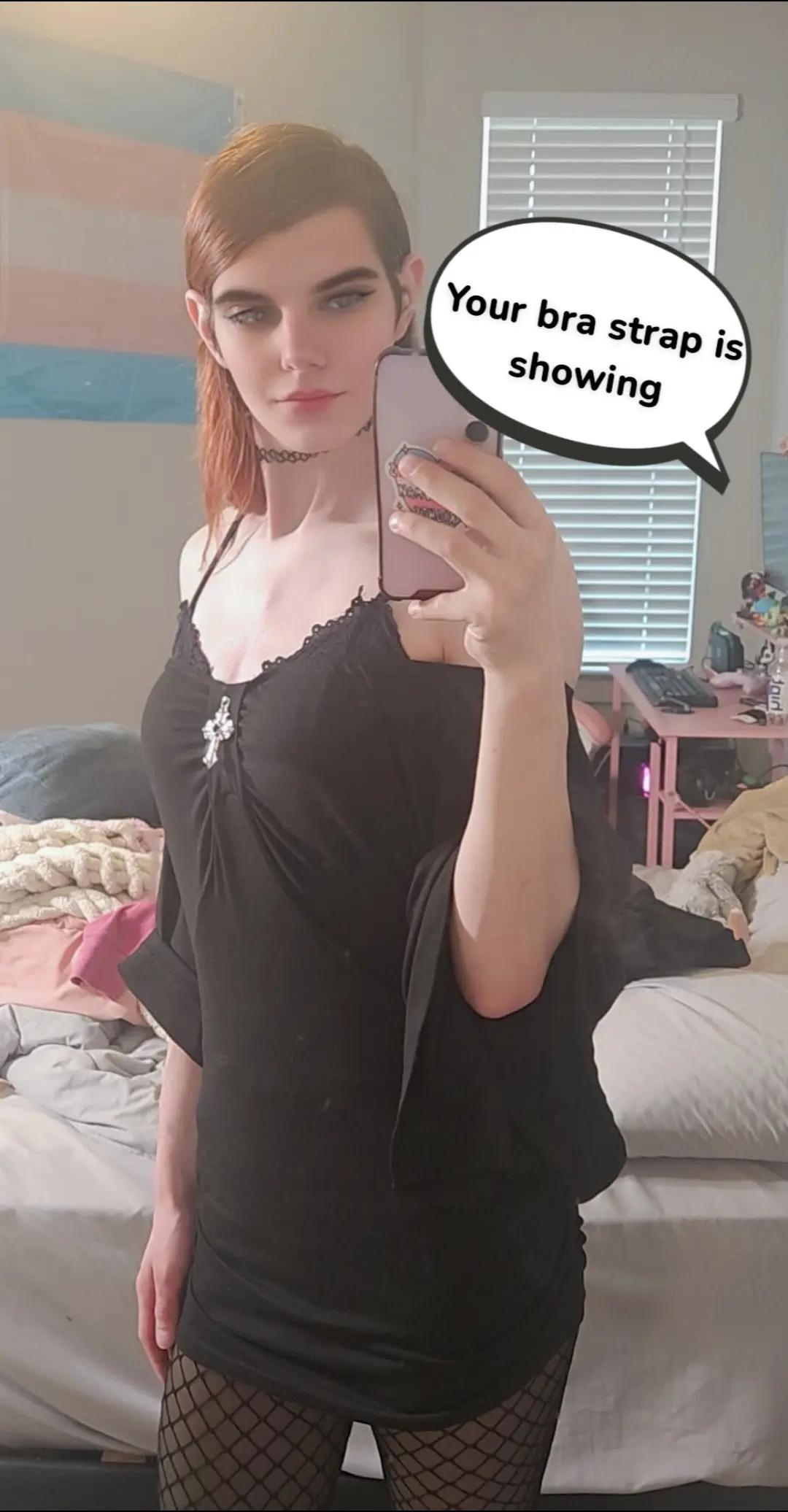 @Jess 𖤐🏳️&zwj;⚧️
