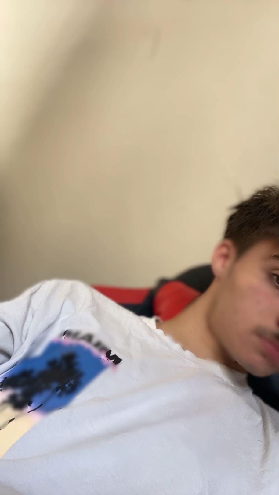 @๐๐๐