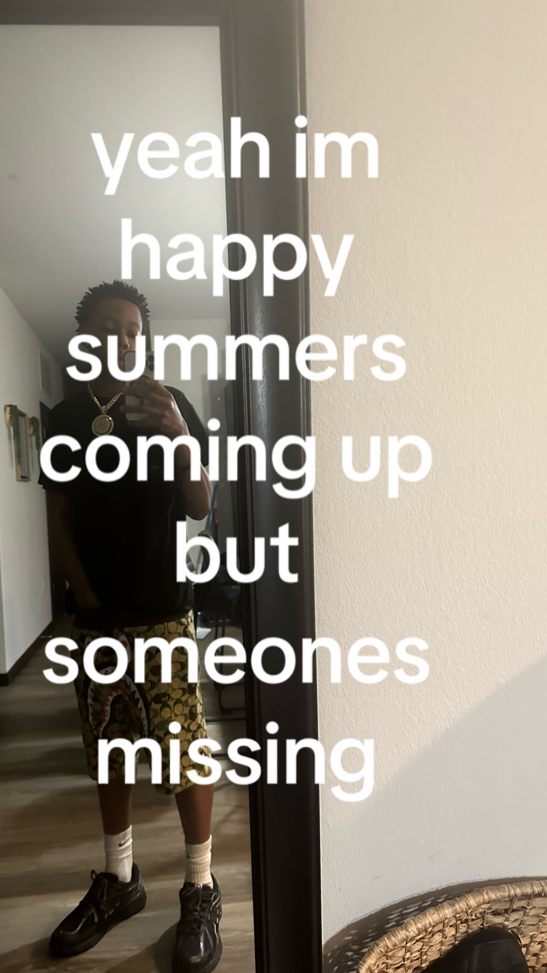 @￶