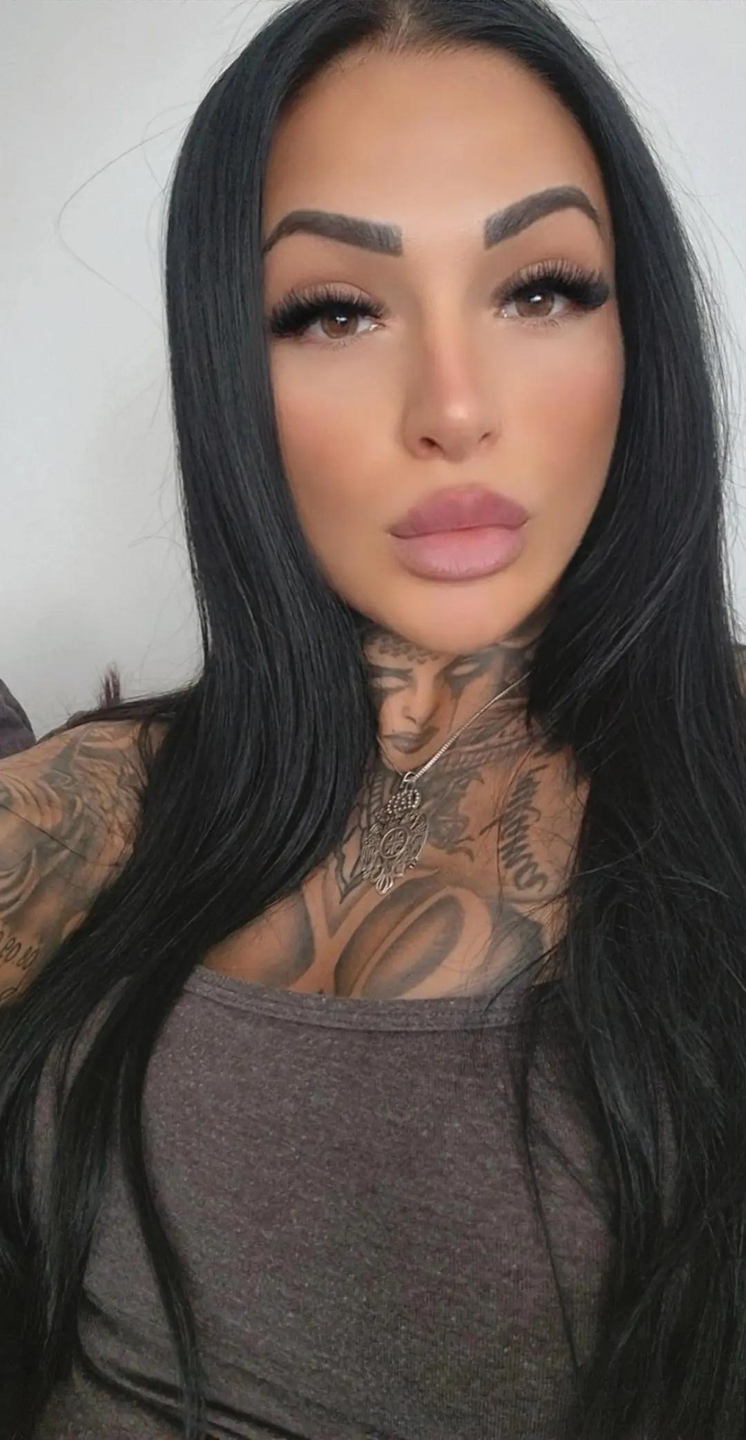 @Beniken93