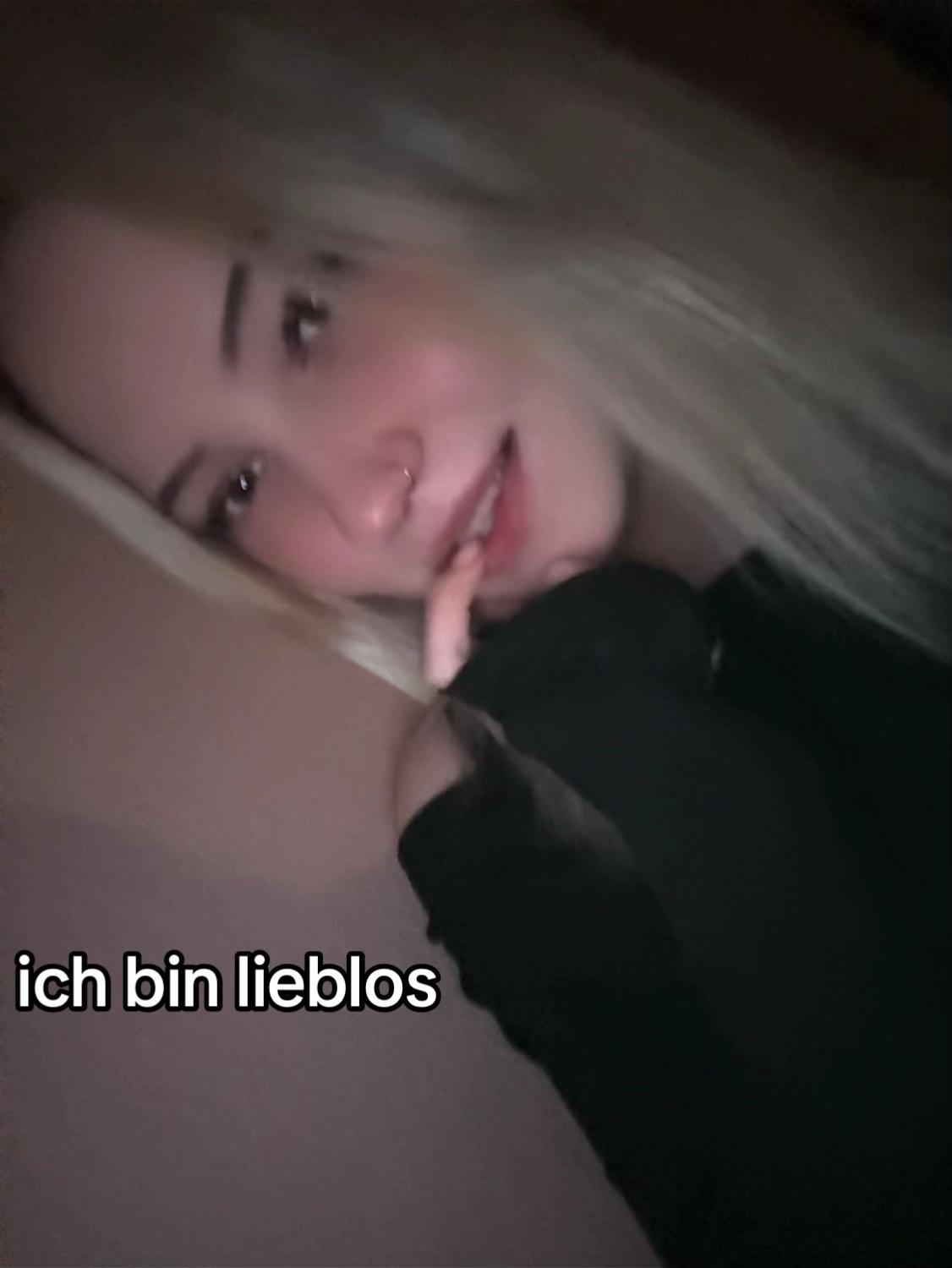 @Celina🤟🏻