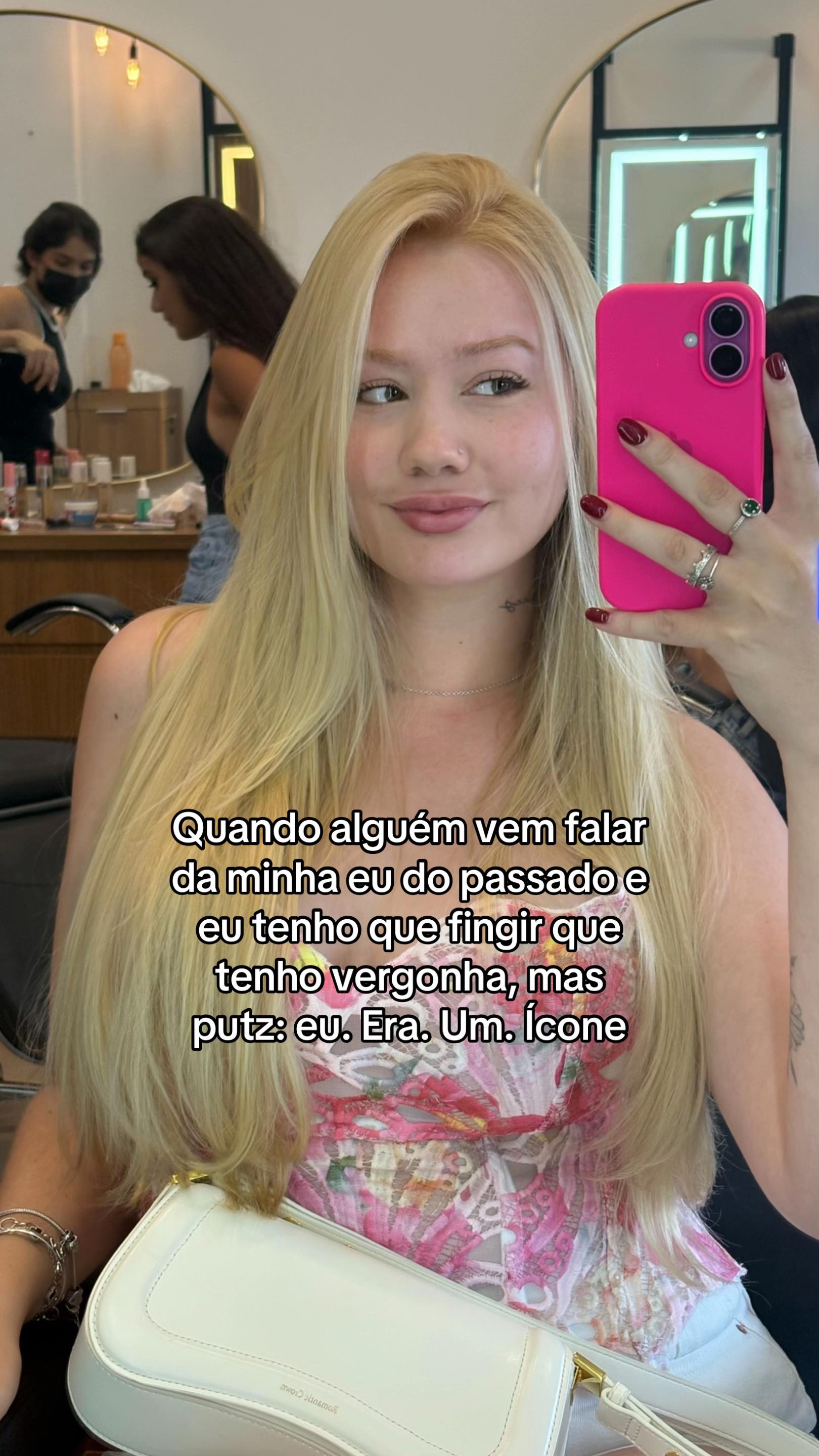 @gabriellypelizario