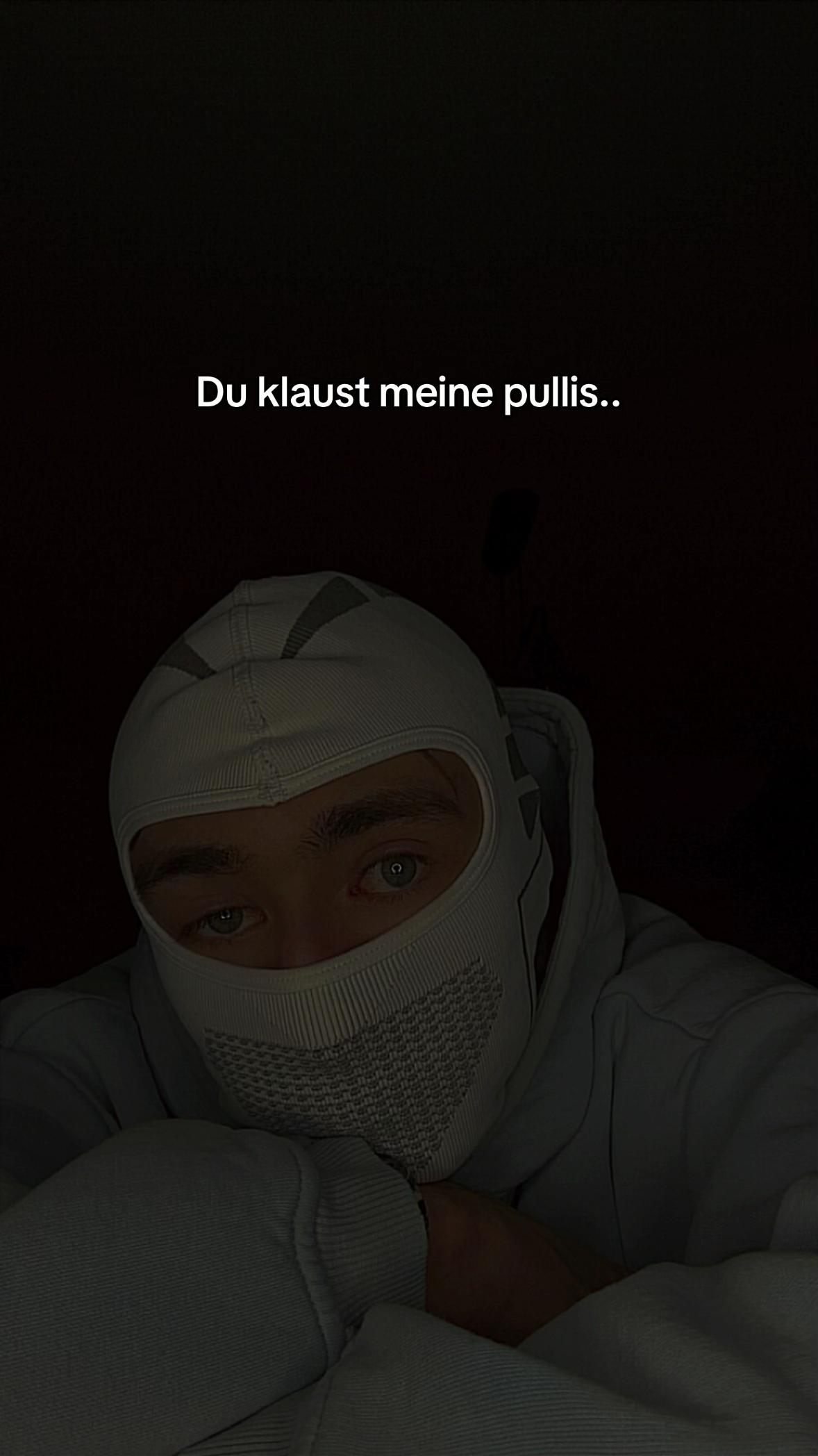 @maskromance