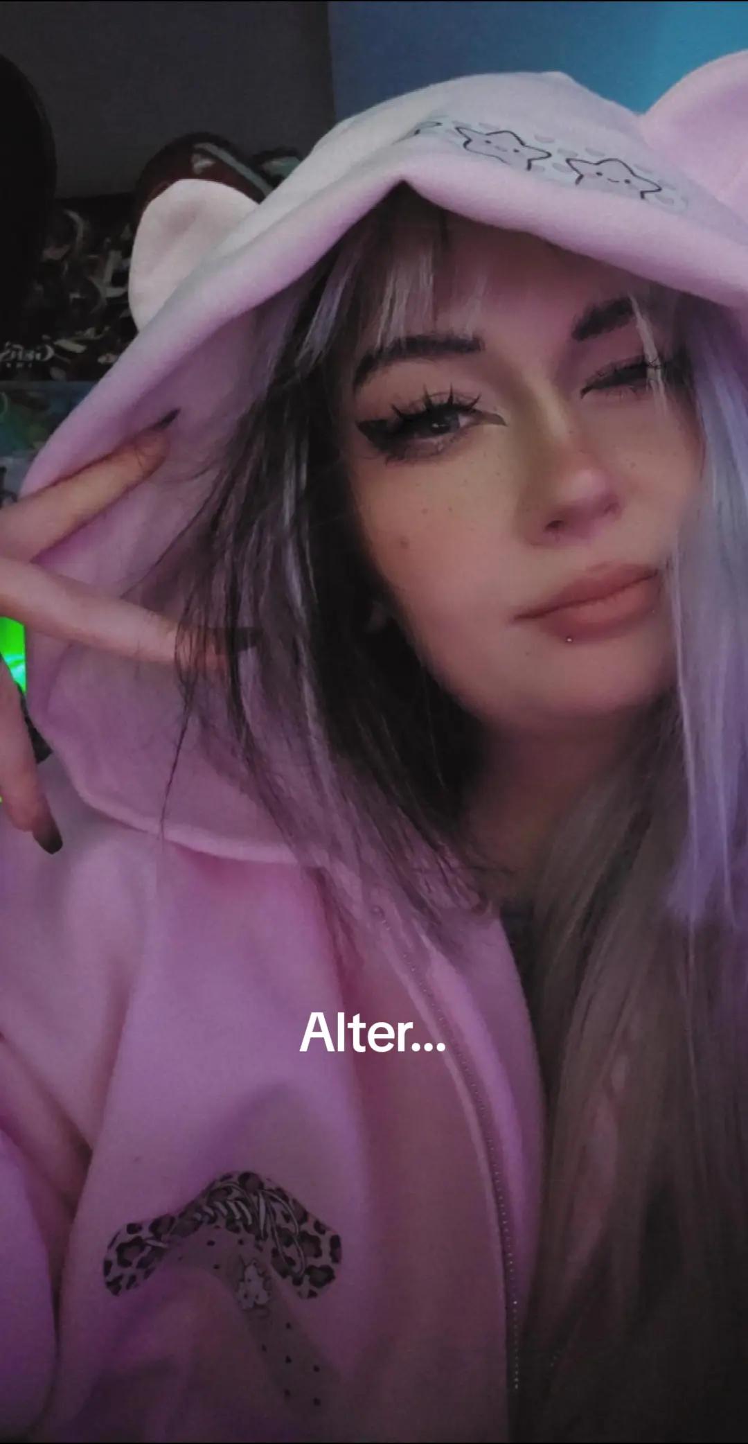 @twitch.tv/LunamiTV