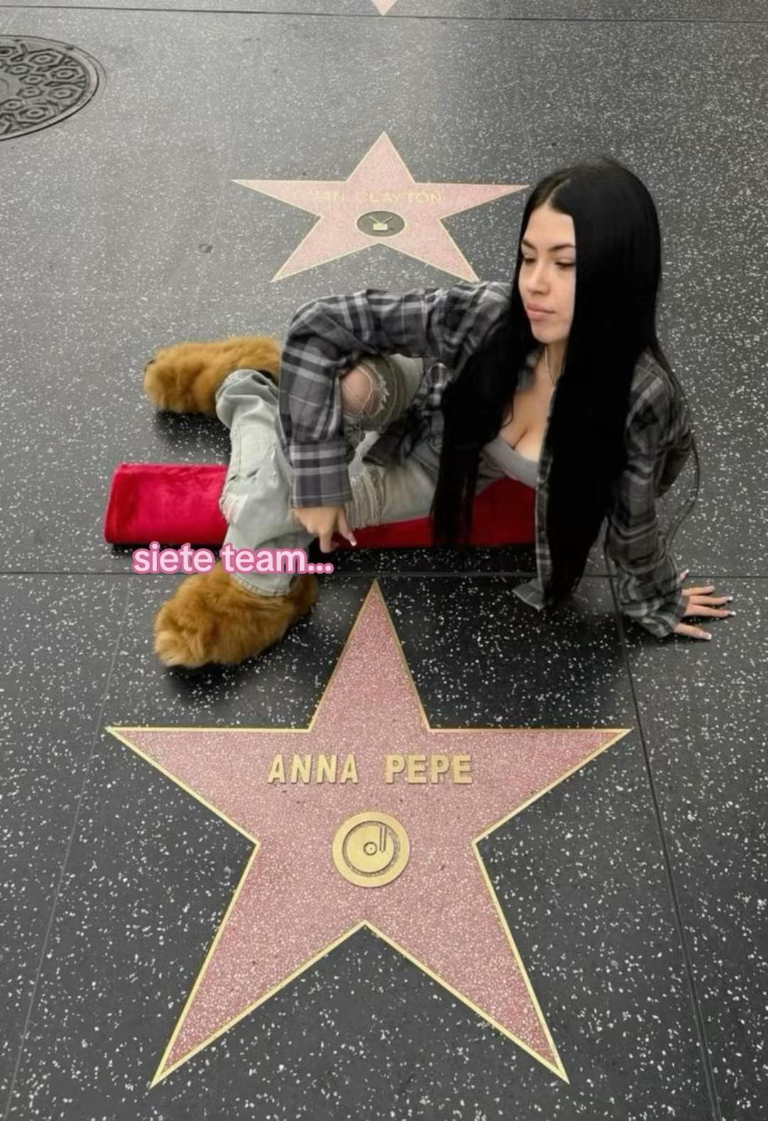 @💖𝓐𝓝𝓝𝓐💖