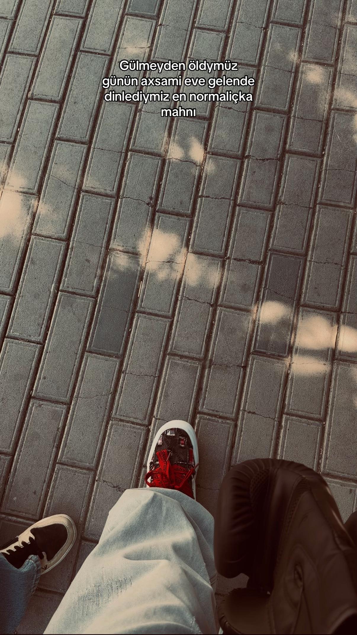 @lookatwhat🤨