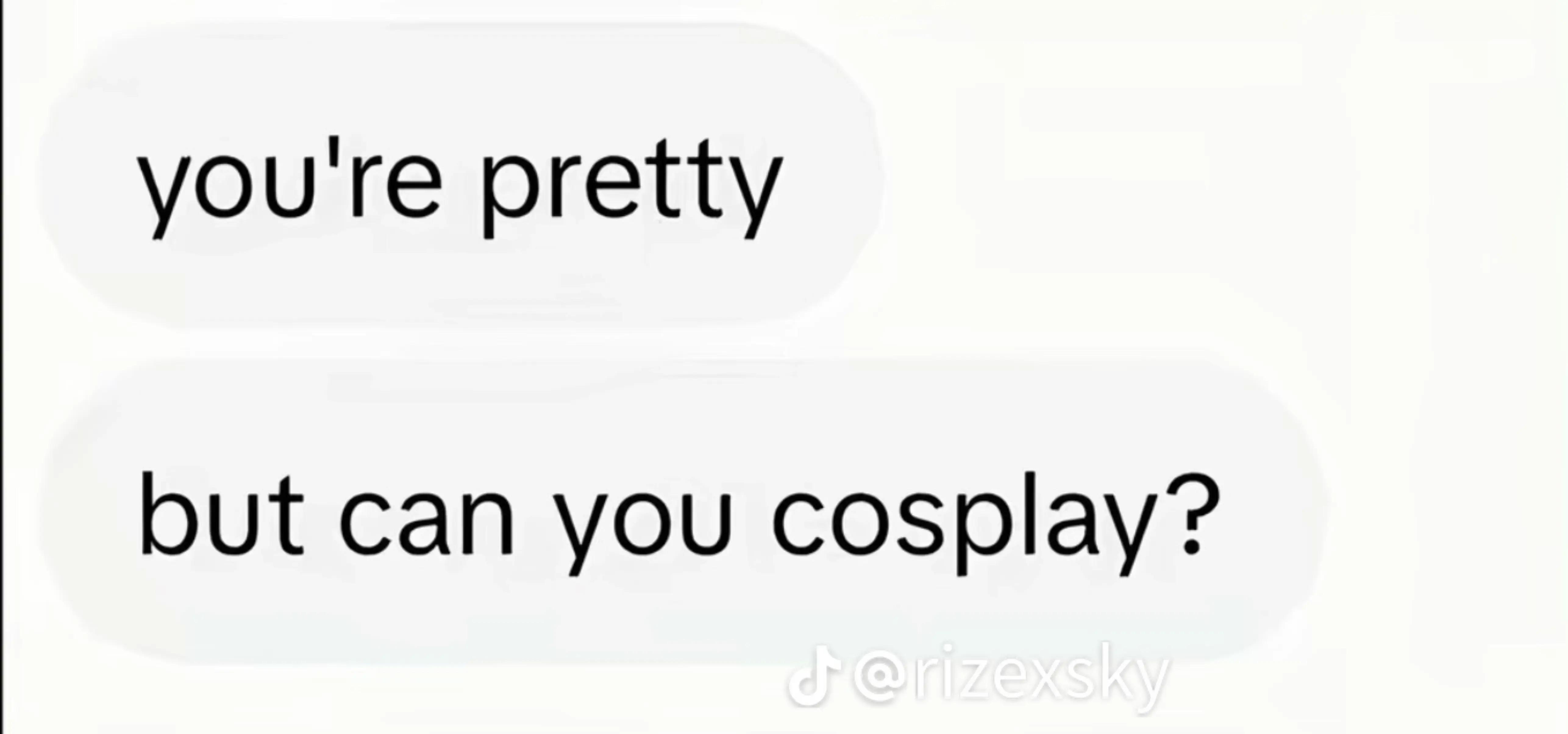 @Cosplayer