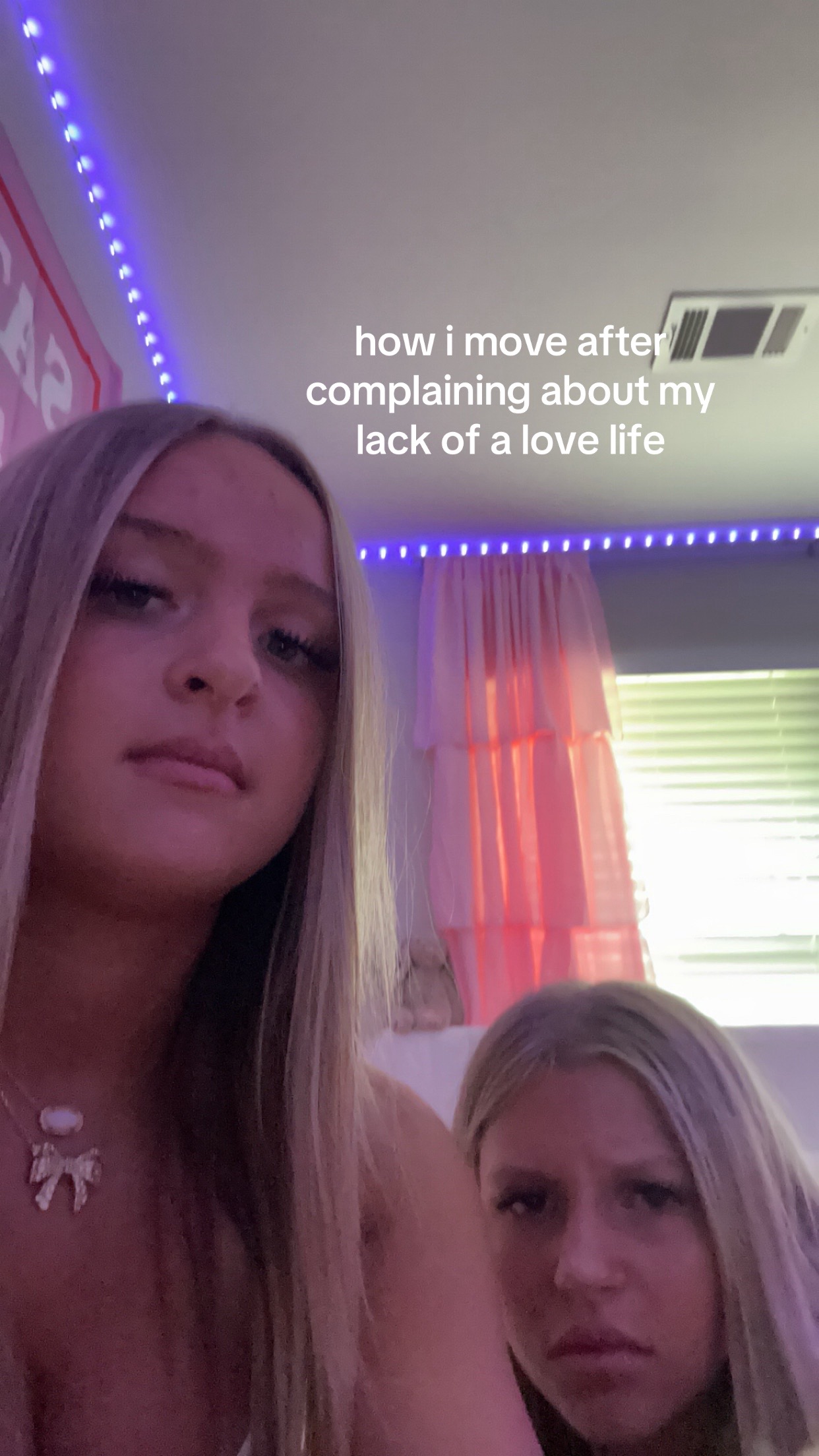 @elliessspamm2.0