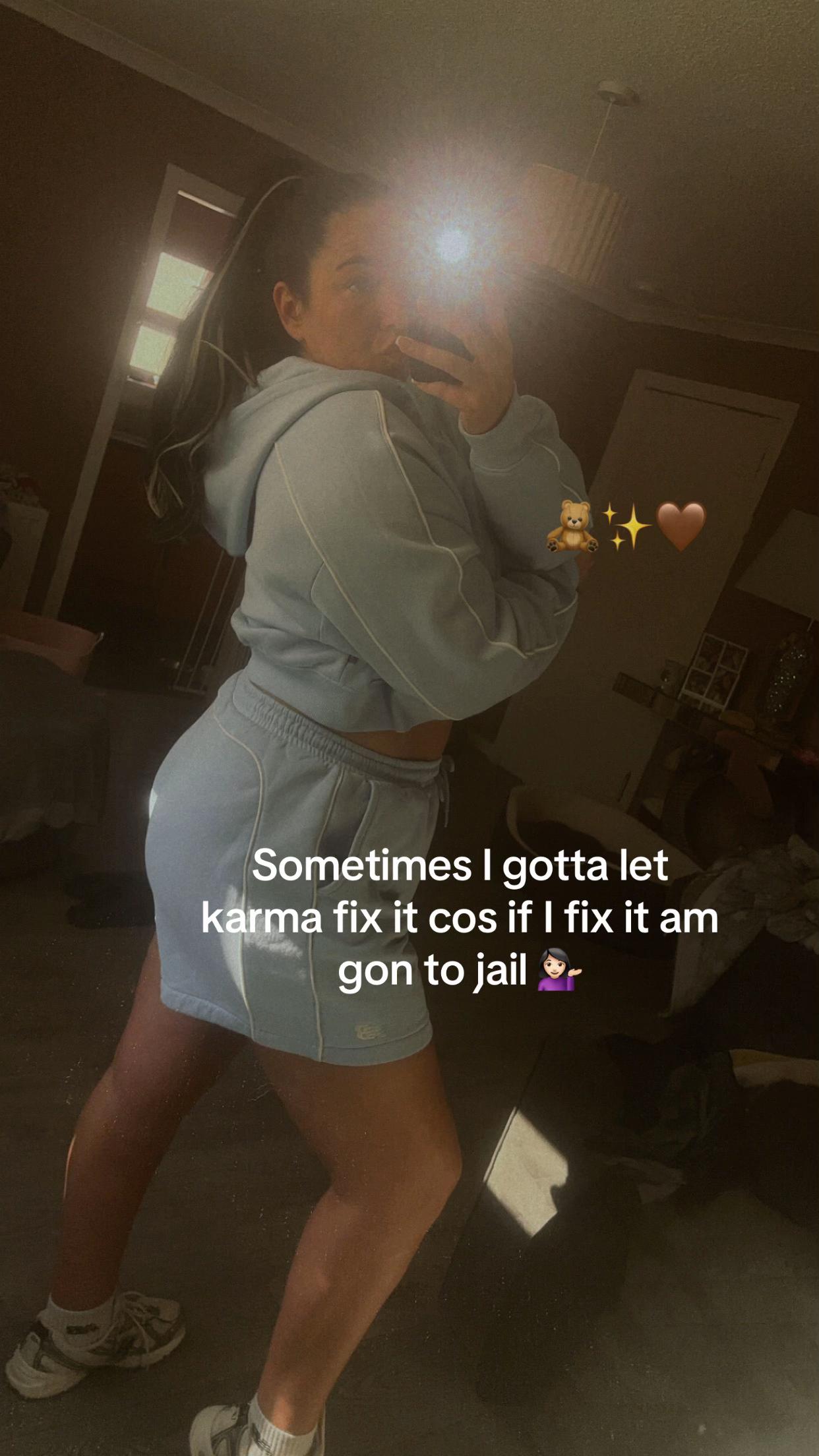 @Jodie Reilly801