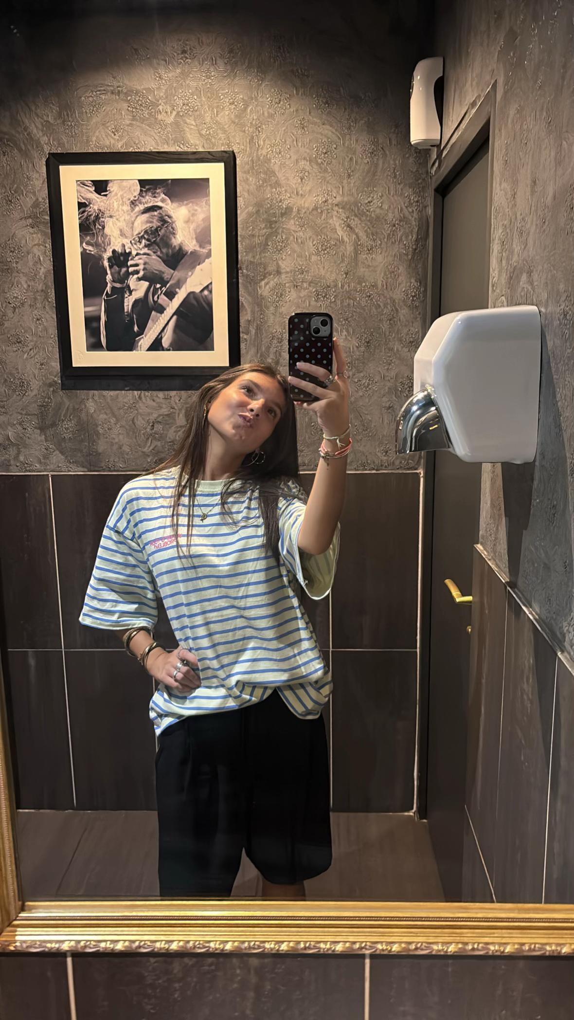 @lola.jul135