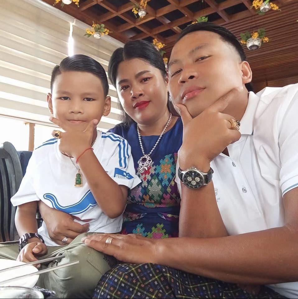 @Chan Myae✅ရေဦးသား👑👑👑