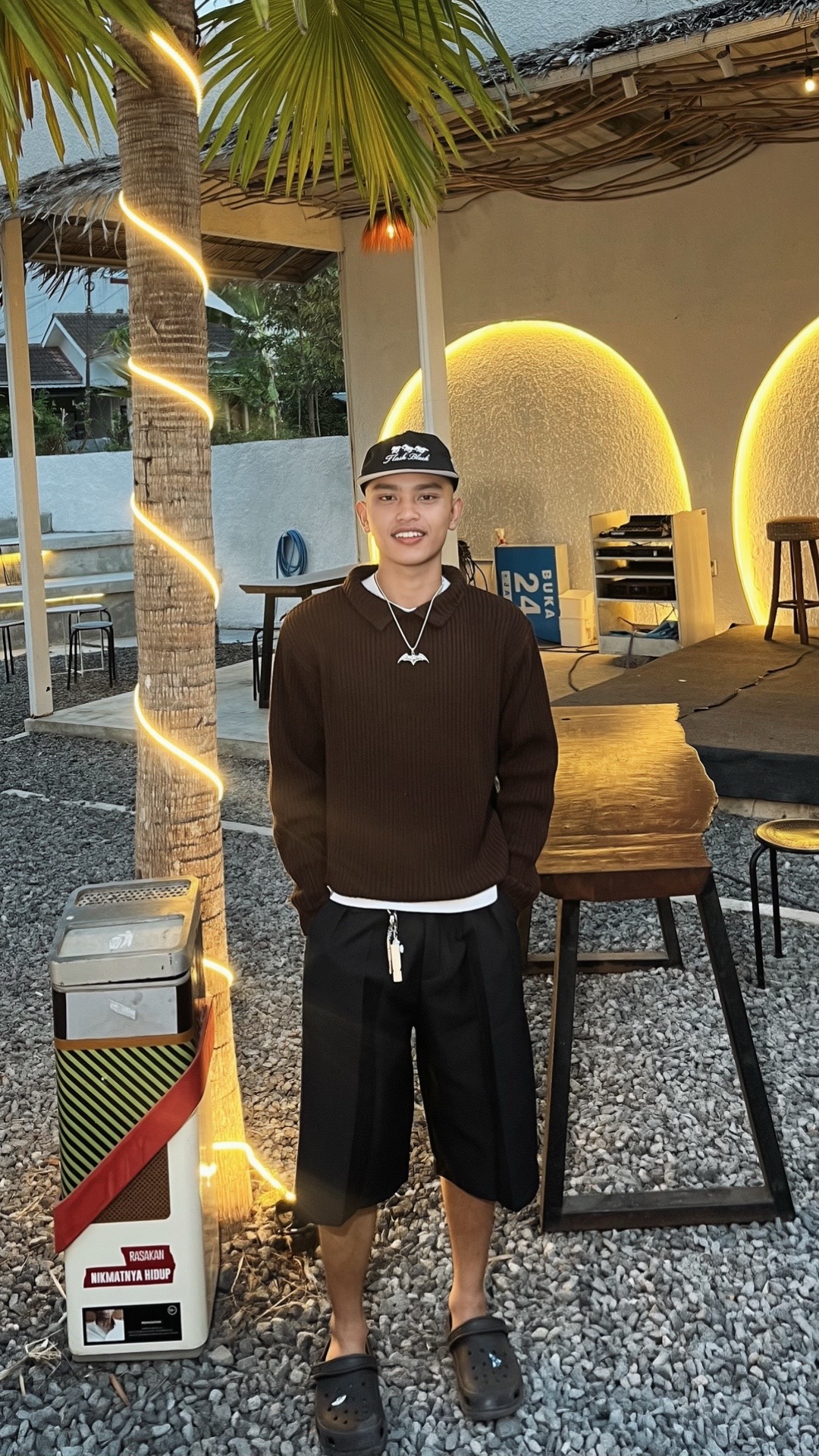 @𝐲𝐧𝐳