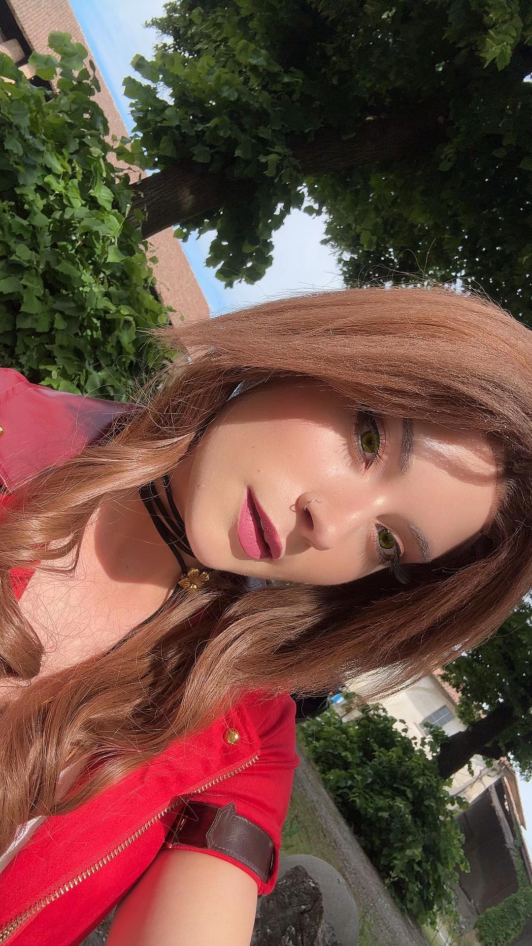 @justt.m00n