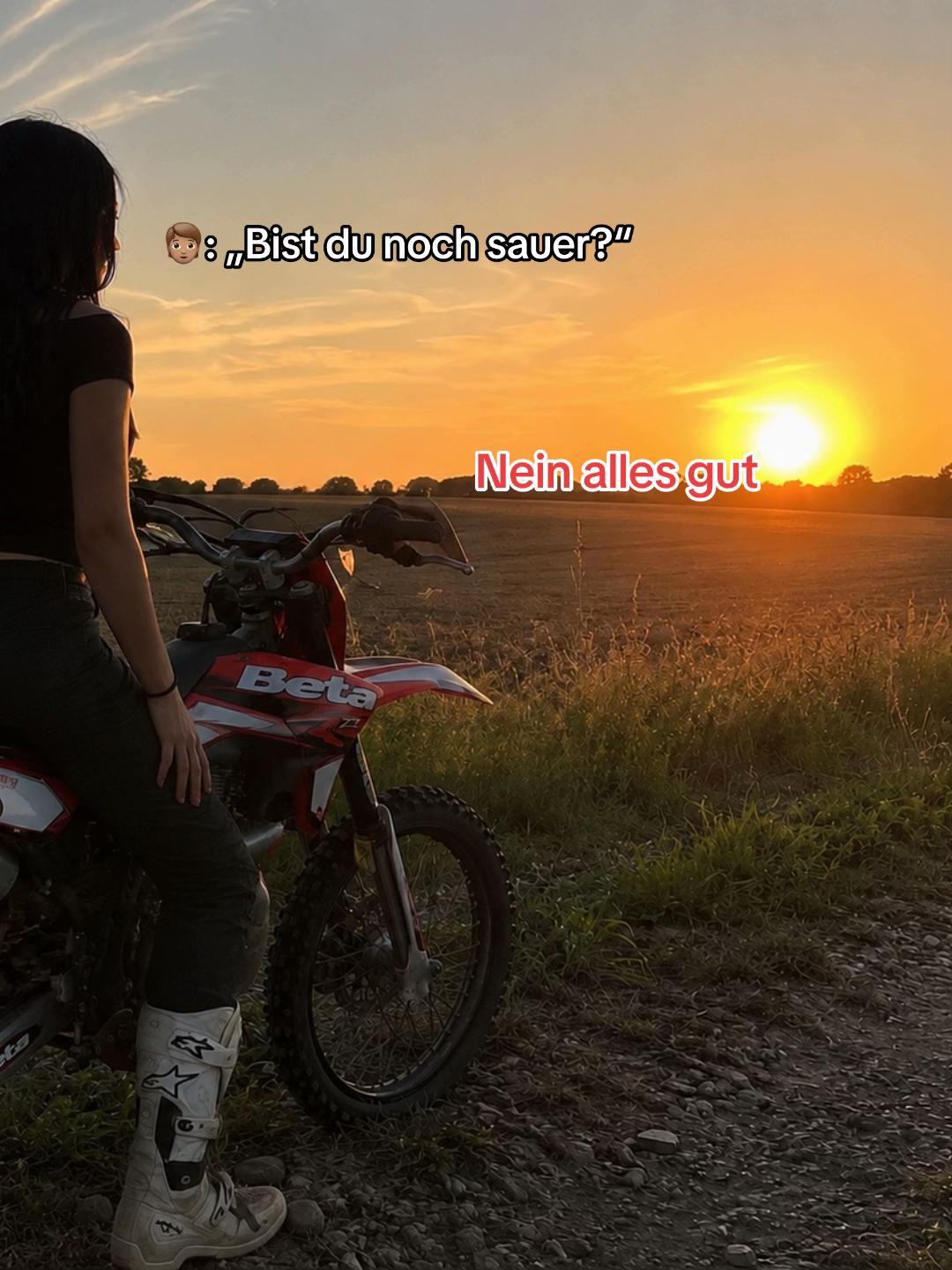 @๐ฌ๐๐๐